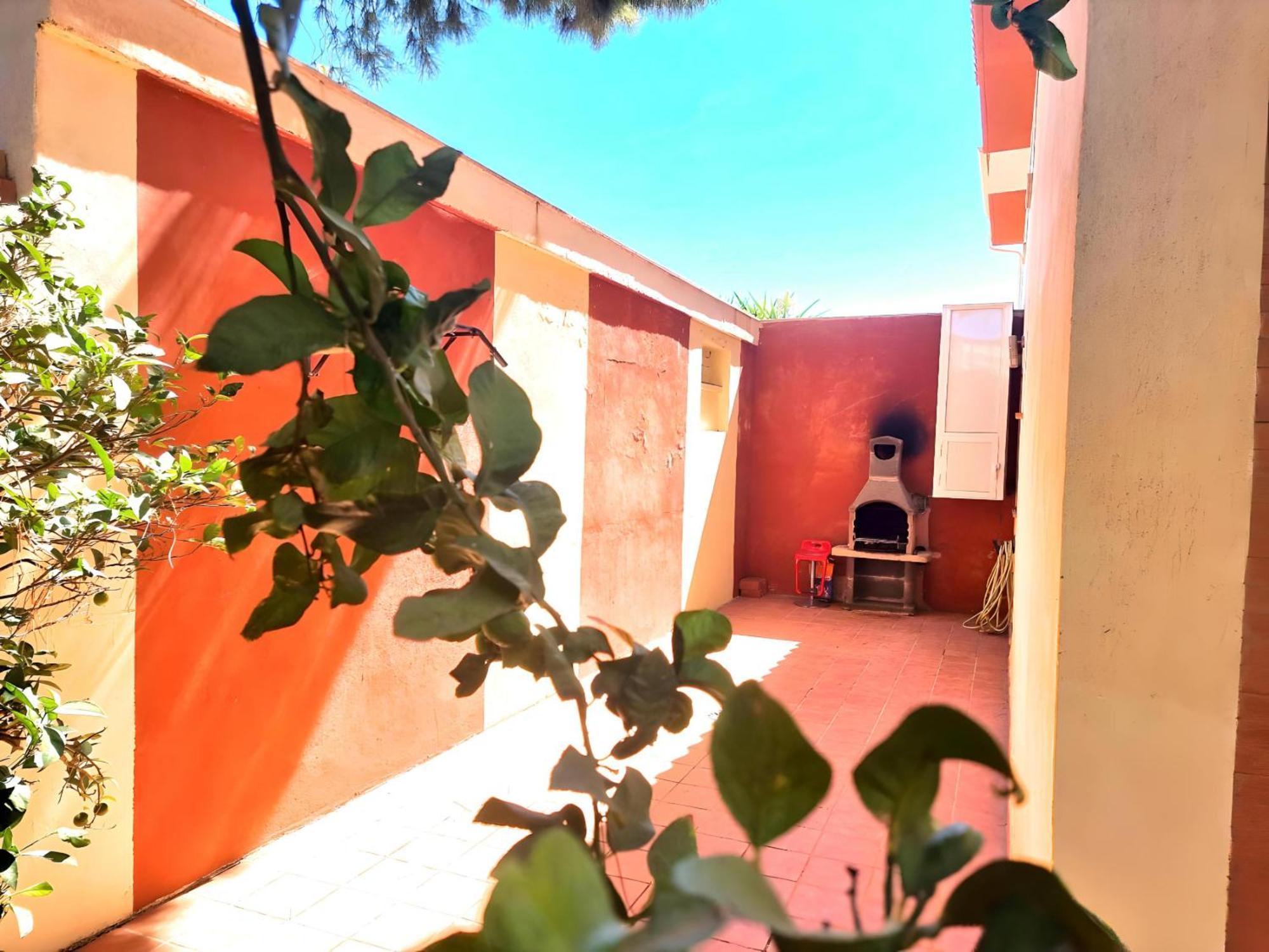 Stunning With Outdoor Swimmingpool, 4 Bedrooms And Wifi Holiday home *