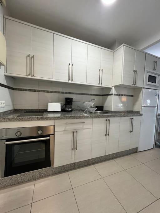 Apartment Benalbeach En La Playa