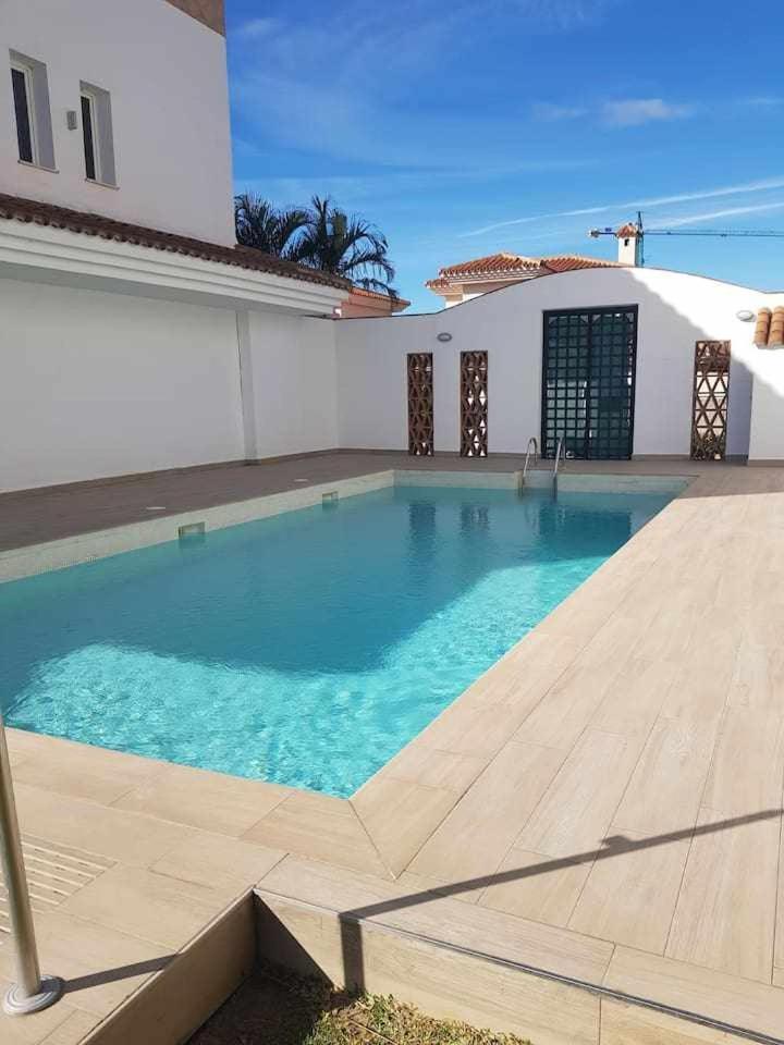 Sunny Holiday home