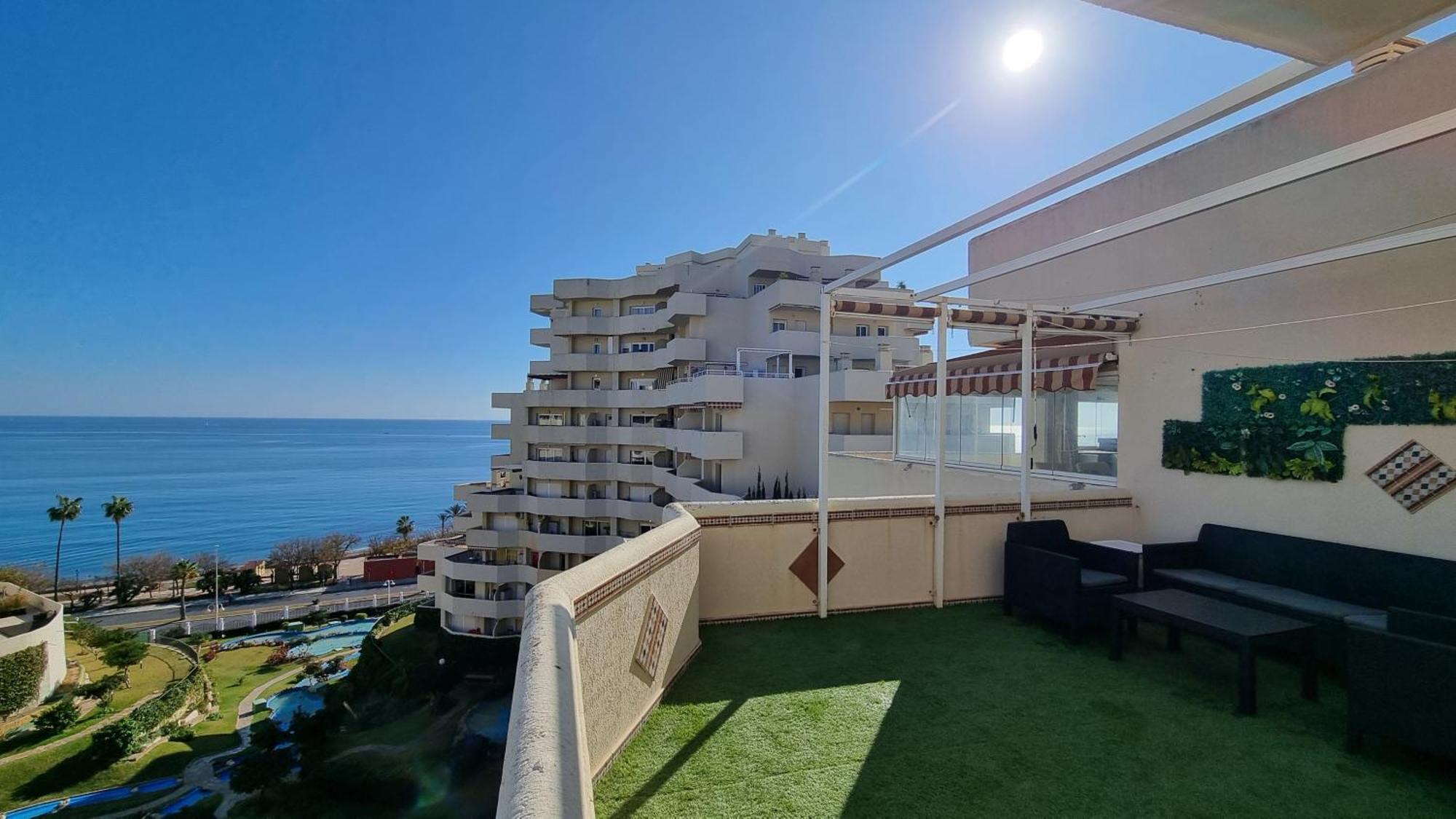 Apartment Benalbeach. Espectacular Terraza, Vistas Al Mar.