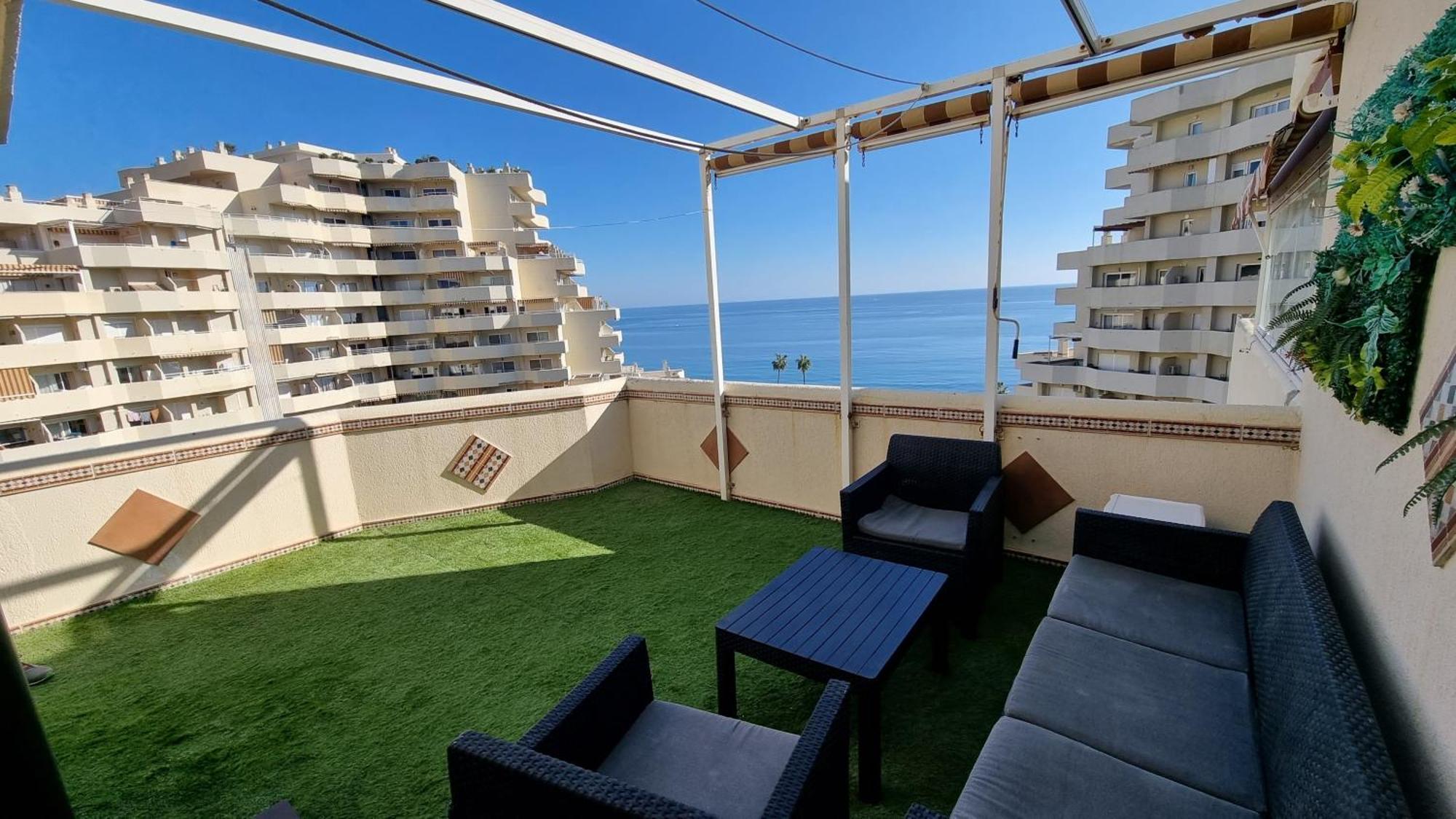 Benalbeach. Espectacular Terraza, Vistas Al Mar. Benalmadena