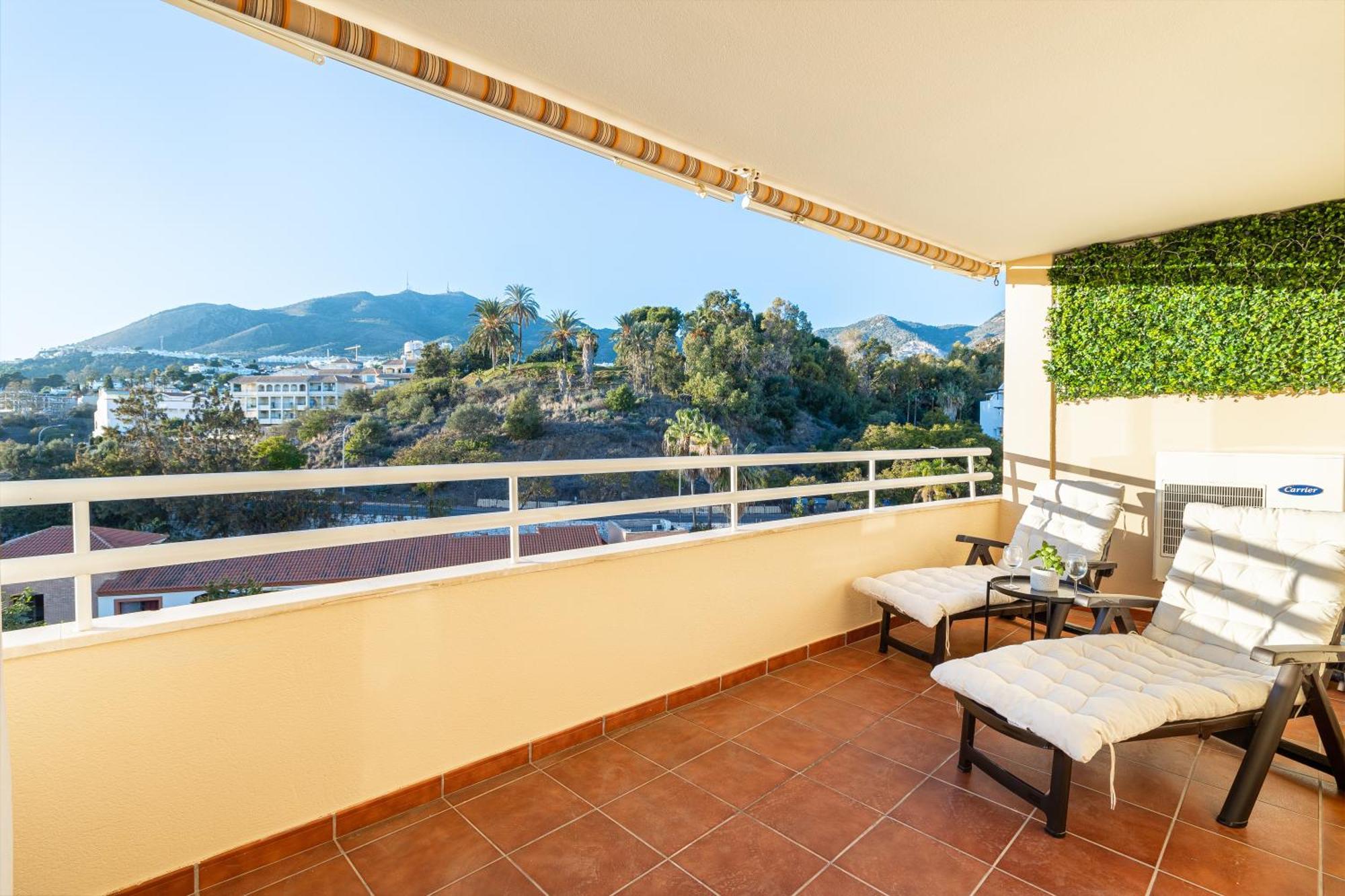 Holidays2nueva Torrequebrada 2 Bedrooms And 2 Bathrooms, Terrace, Community Pool And Garage