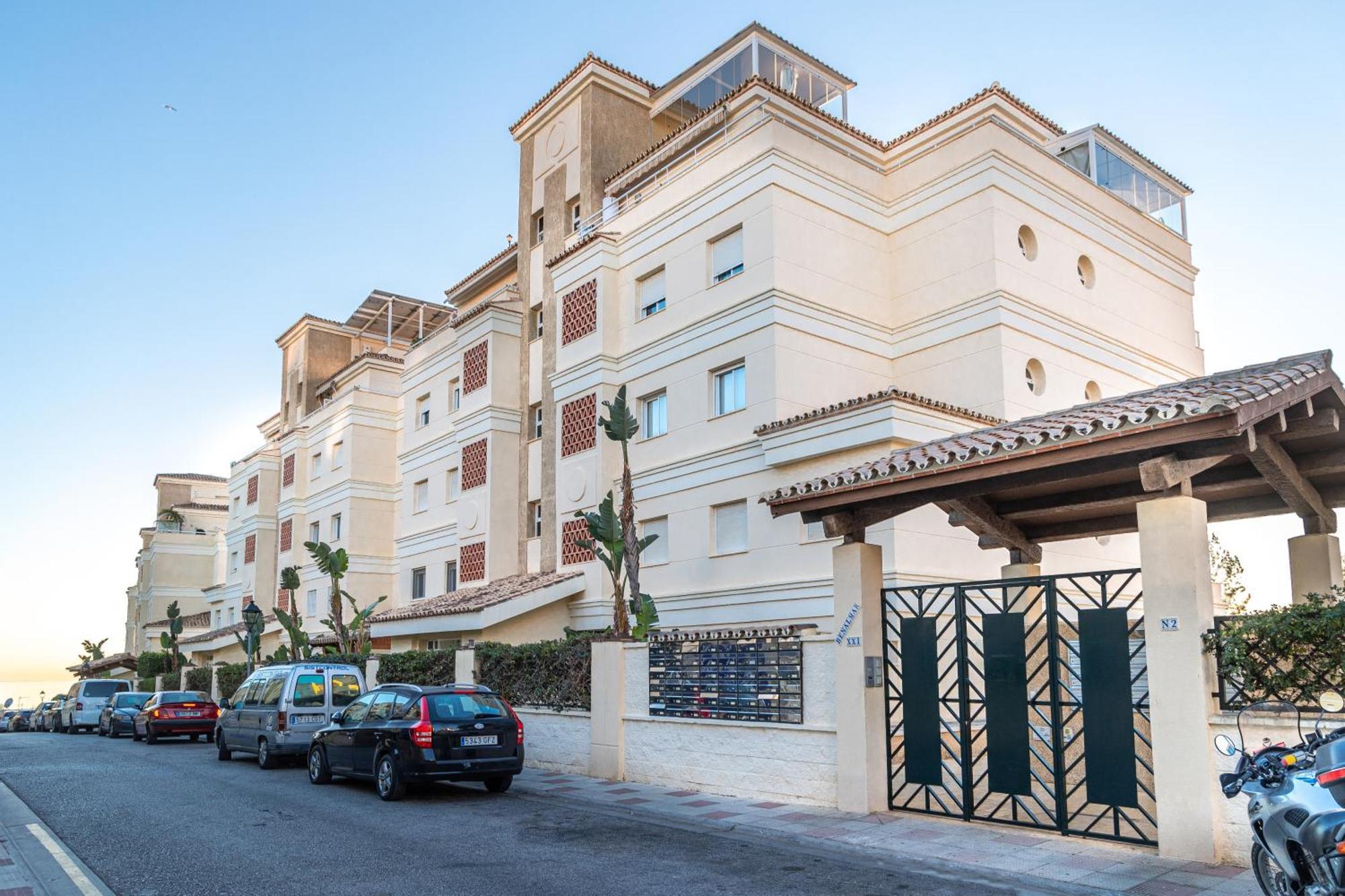 Holidays2nueva Torrequebrada 2 Bedrooms And 2 Bathrooms, Terrace, Community Pool And Garage Appartement Benalmádena