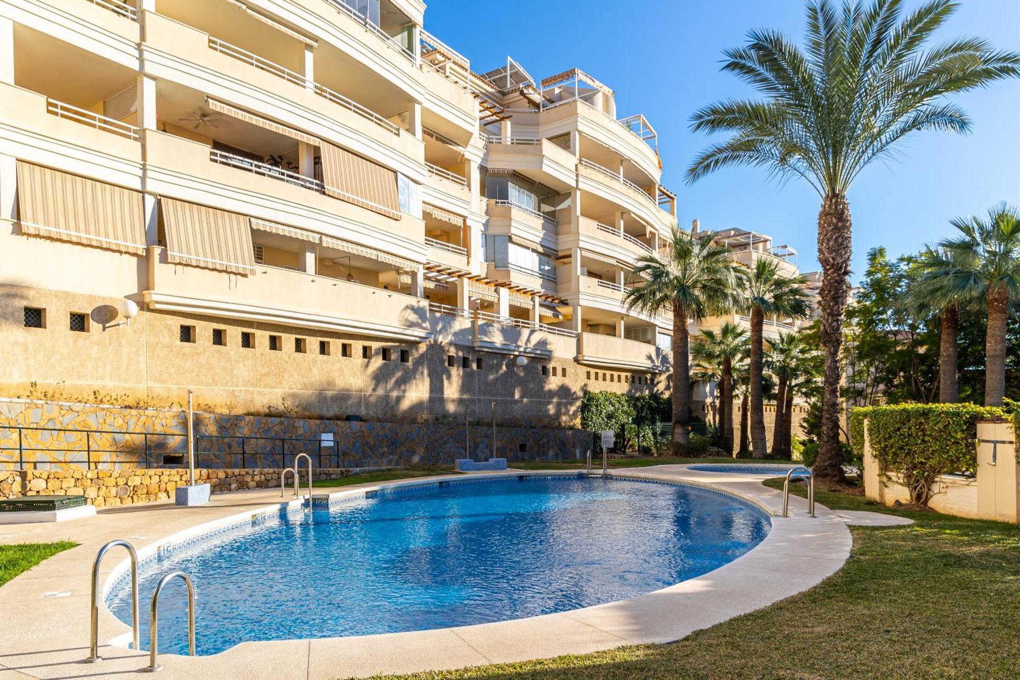 Holidays2nueva Torrequebrada 2 Bedrooms And 2 Bathrooms, Terrace, Community Pool And Garage Appartement