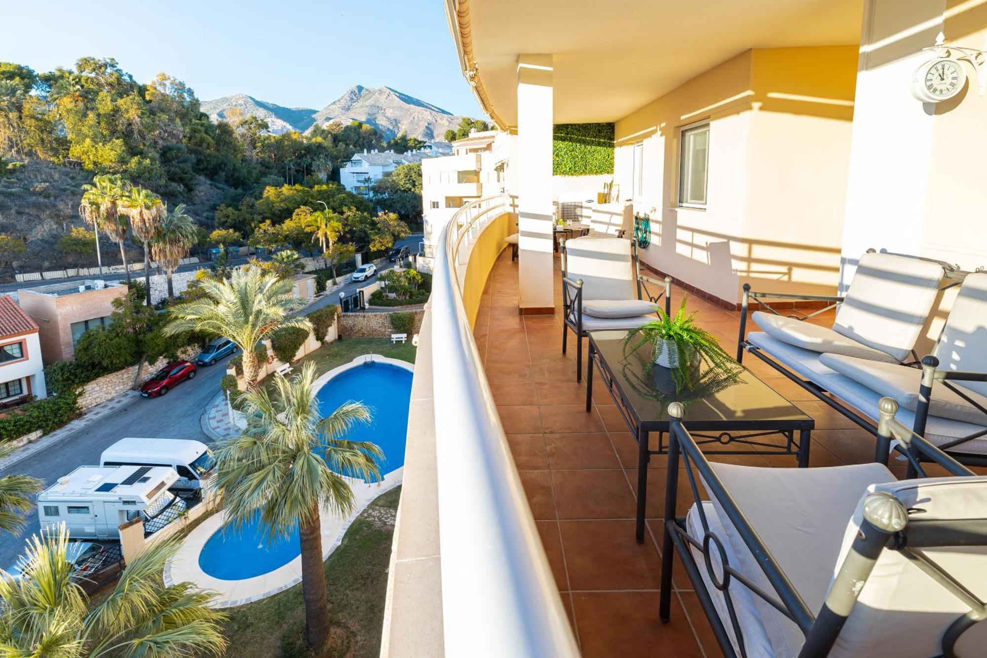 Holidays2nueva Torrequebrada 2 Bedrooms And 2 Bathrooms, Terrace, Community Pool And Garage Appartement