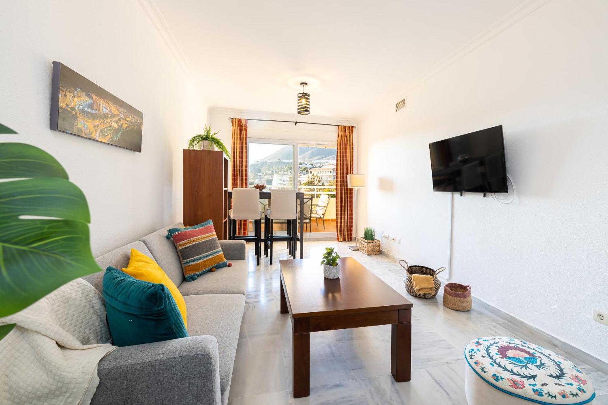 Appartement Holidays2nueva Torrequebrada 2 Bedrooms And 2 Bathrooms, Terrace, Community Pool And Garage