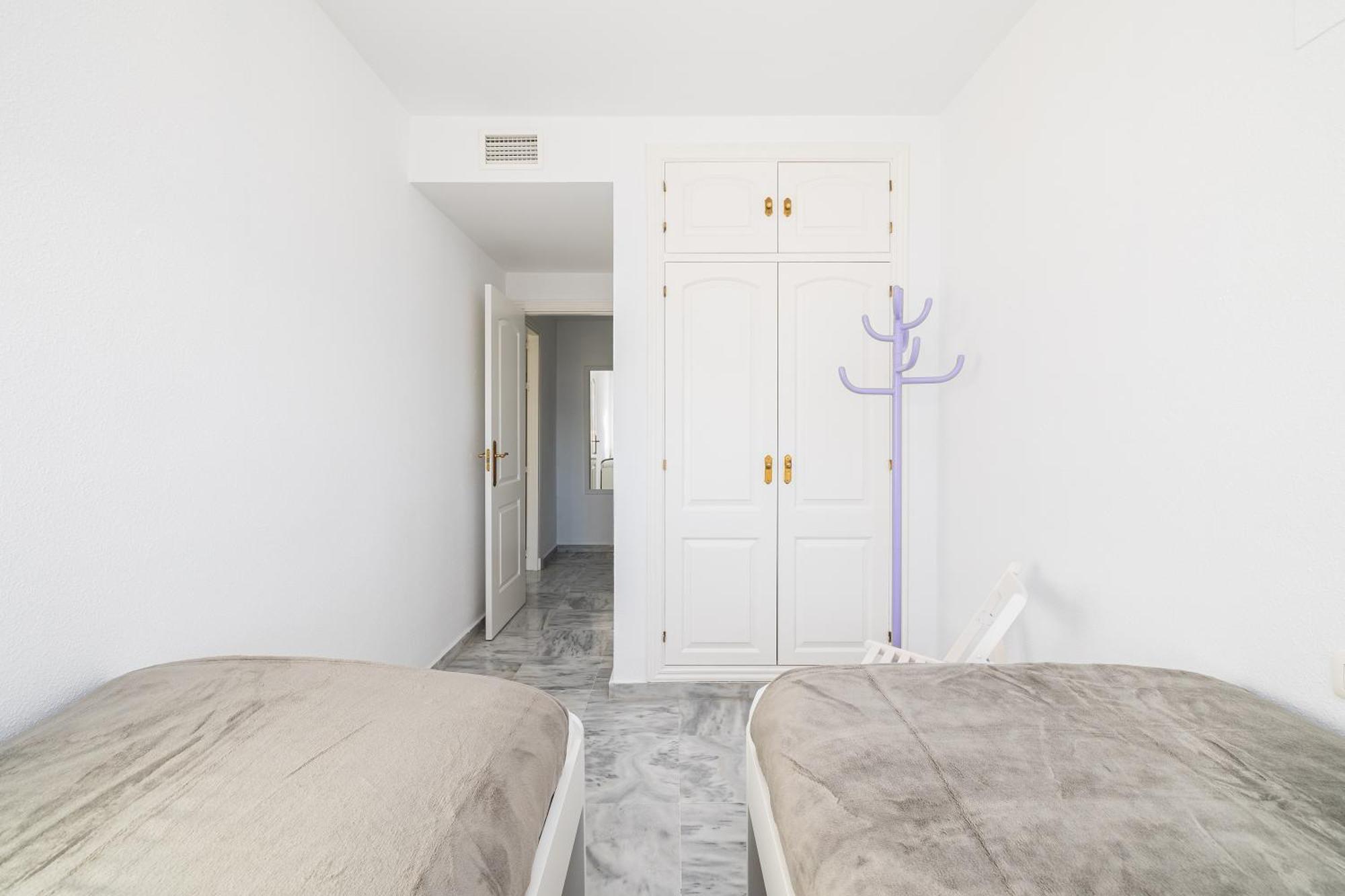 Holidays2nueva Torrequebrada 2 Bedrooms And 2 Bathrooms, Terrace, Community Pool And Garage Apartment