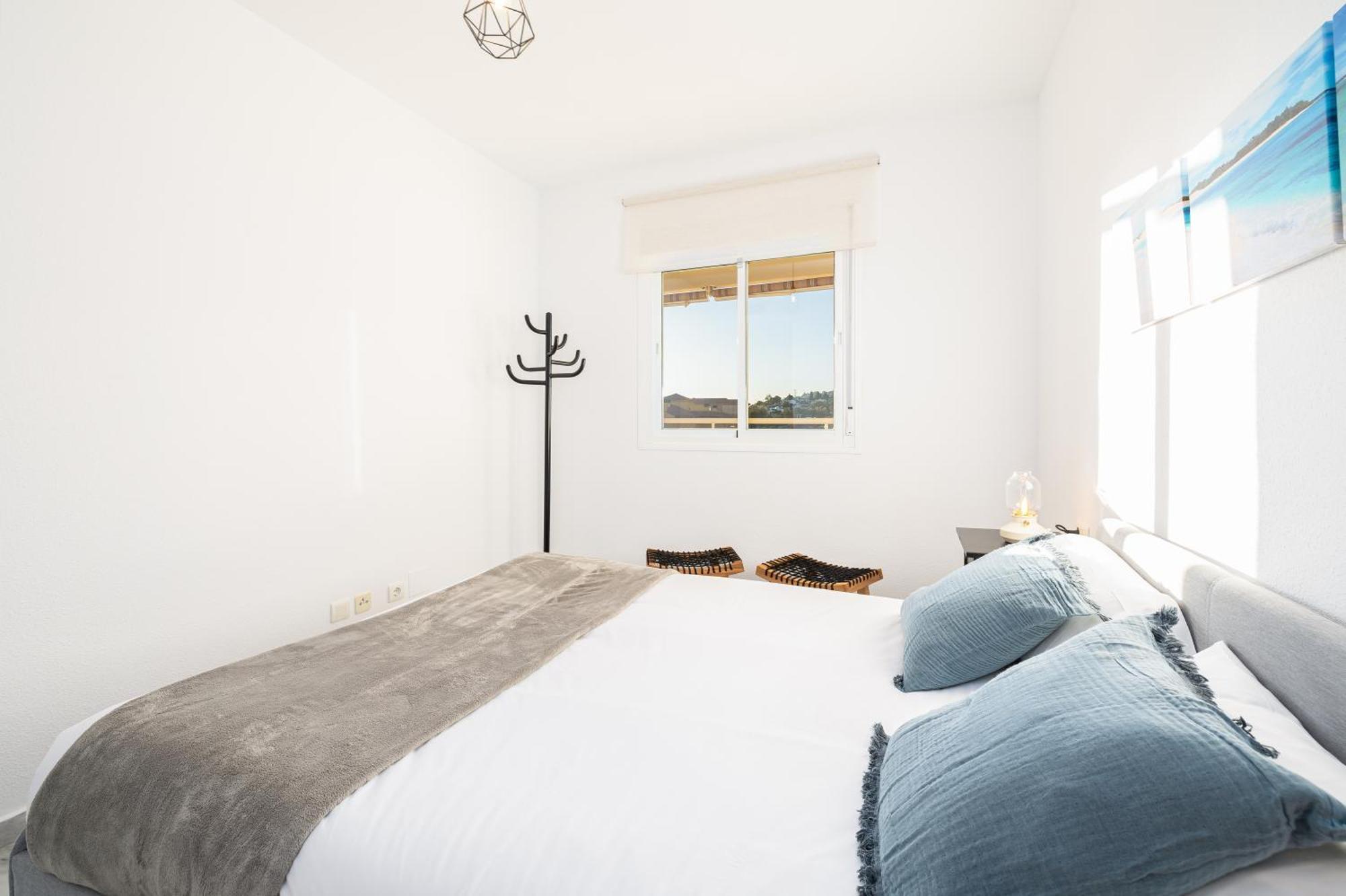Holidays2nueva Torrequebrada 2 Bedrooms And 2 Bathrooms, Terrace, Community Pool And Garage * Benalmádena