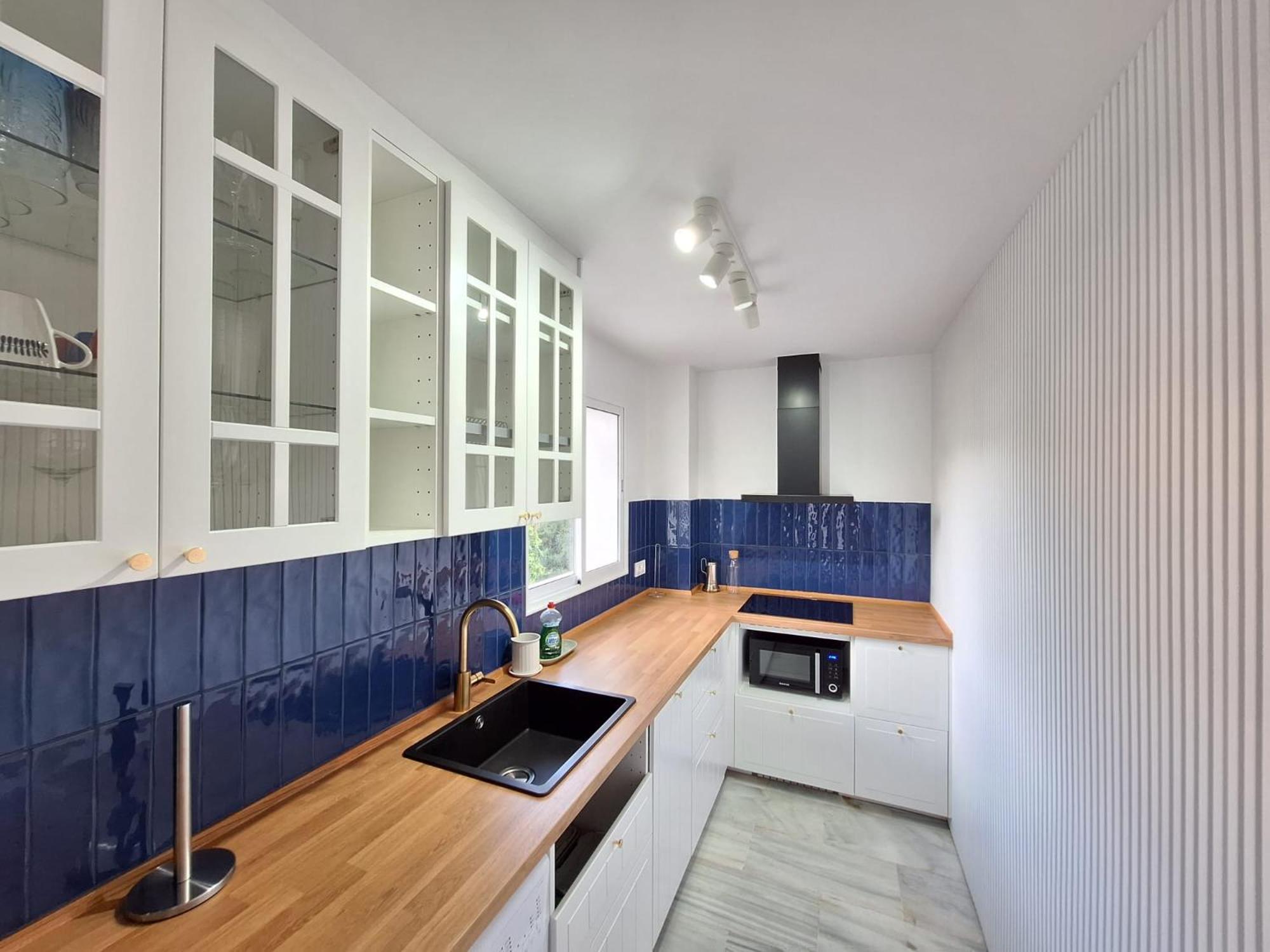 Lovely 2 Bedroom W/ Large Garden + Pools *