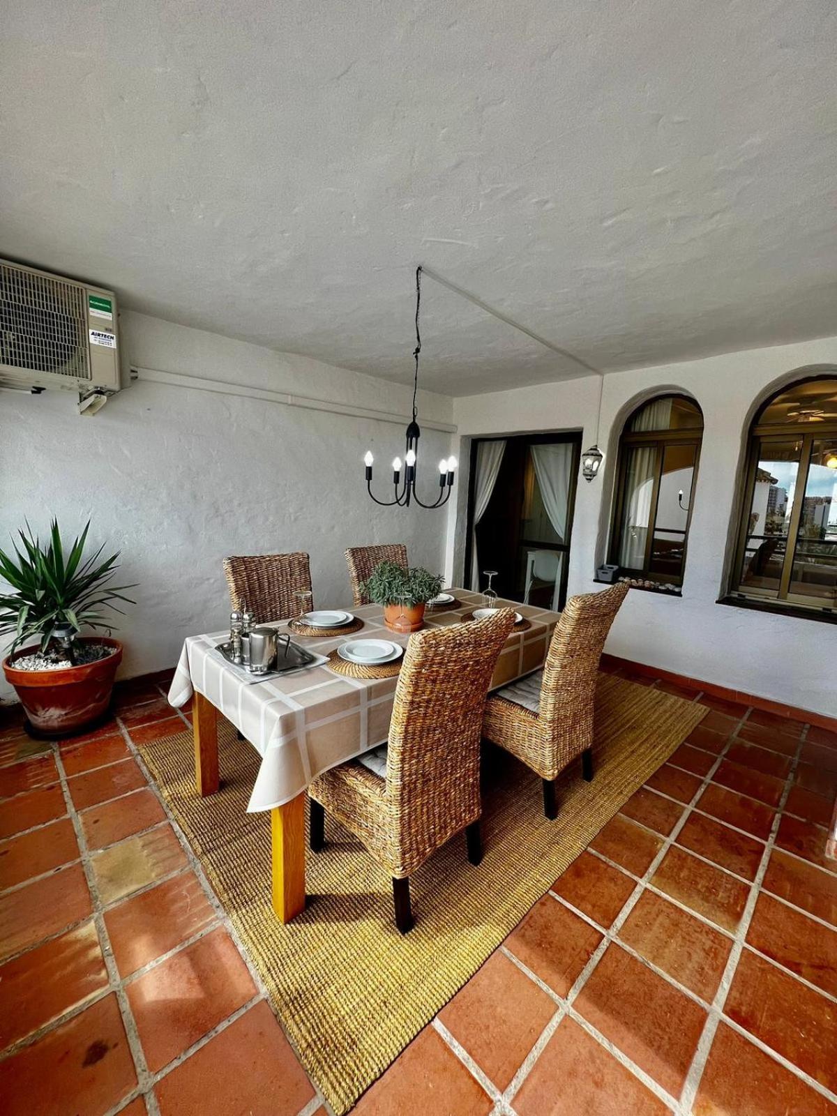 Apartment En Pueblo Evita Con Piscina Y Terraza