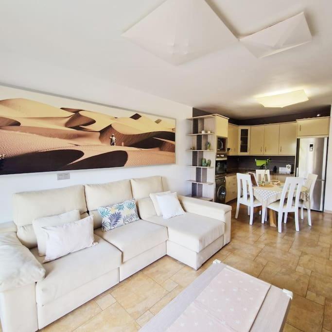 Beautiful 1 Bedroom Apartamento Benalmádena