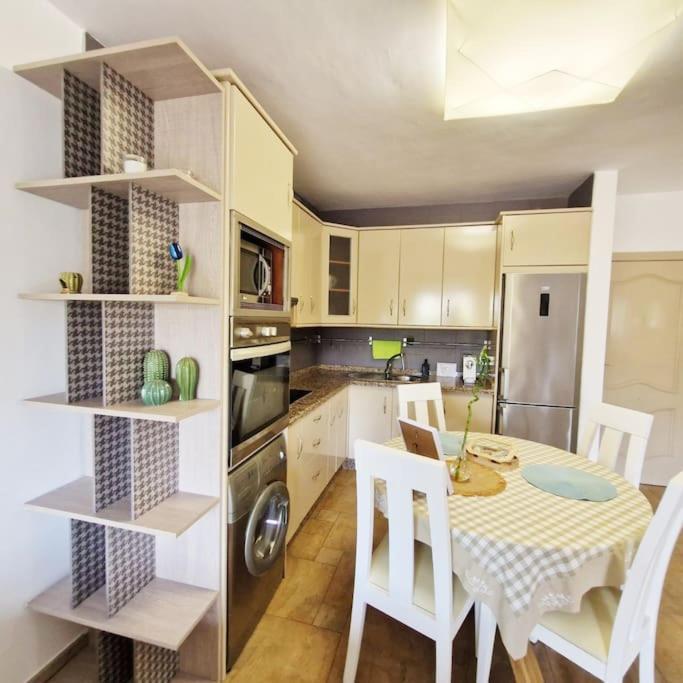Beautiful 1 Bedroom Apartamento