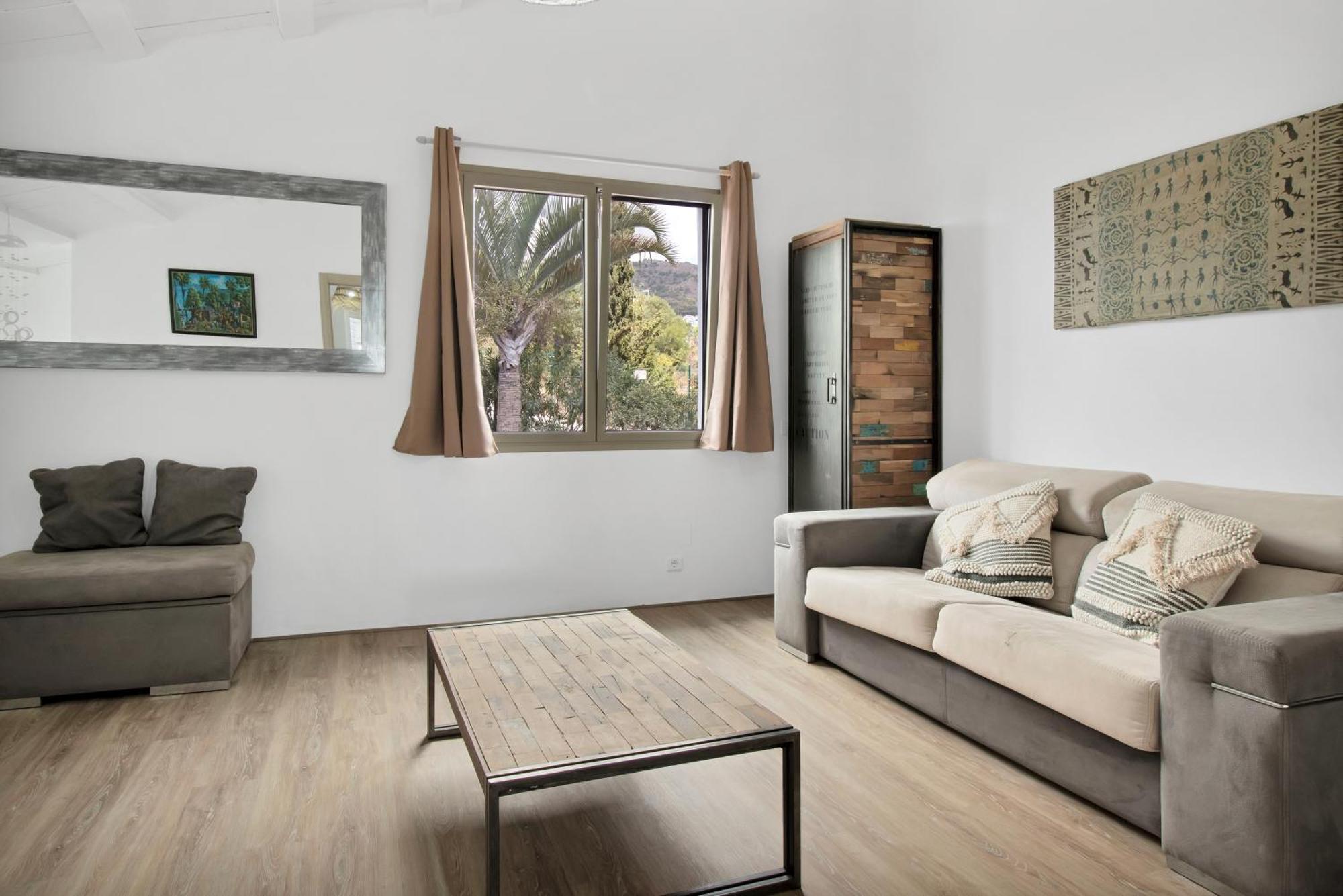 Bed & Breakfast In Eden Palm Guest house