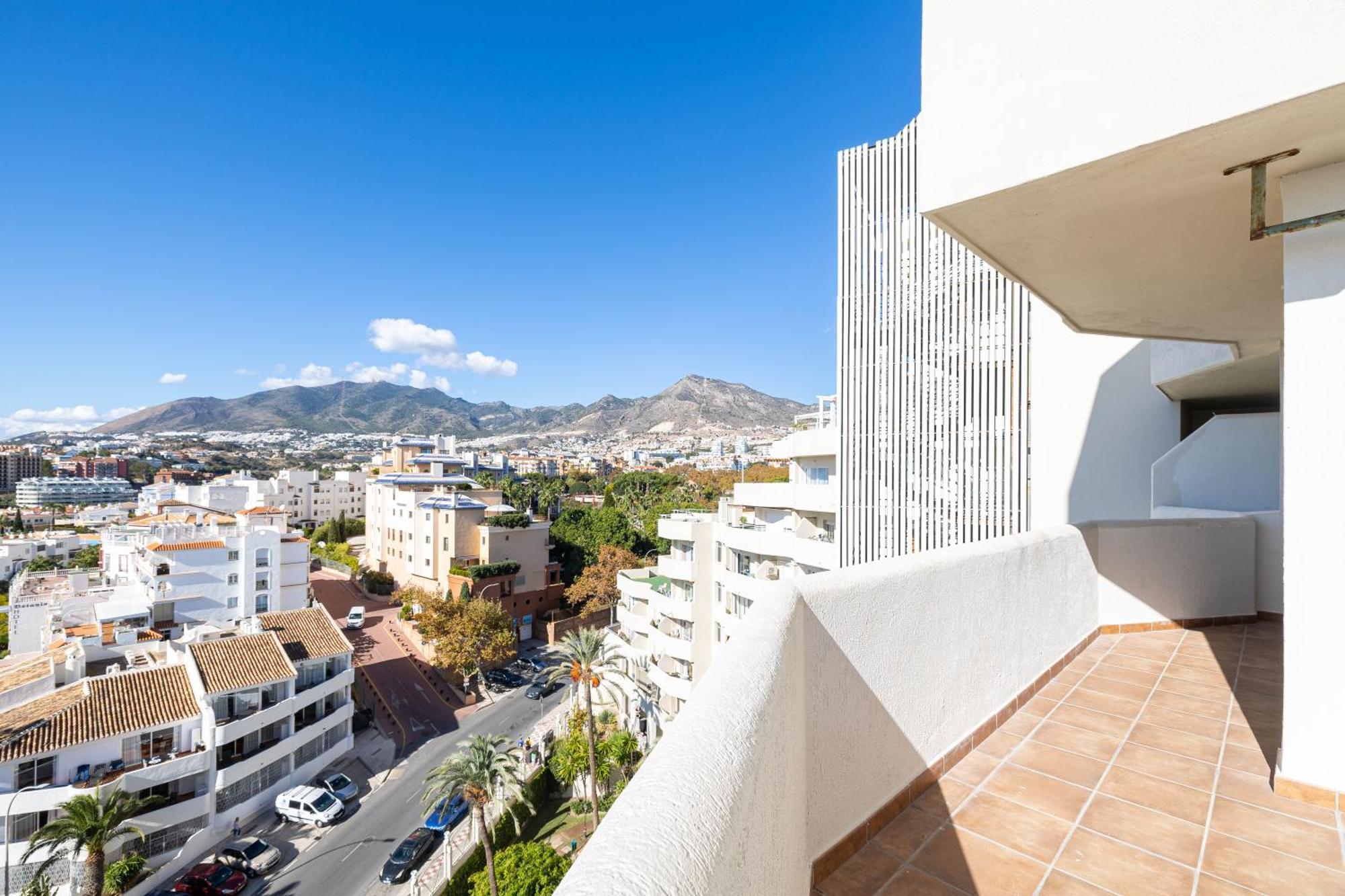 Holidays2benal Terraza Solarium Apartment *
