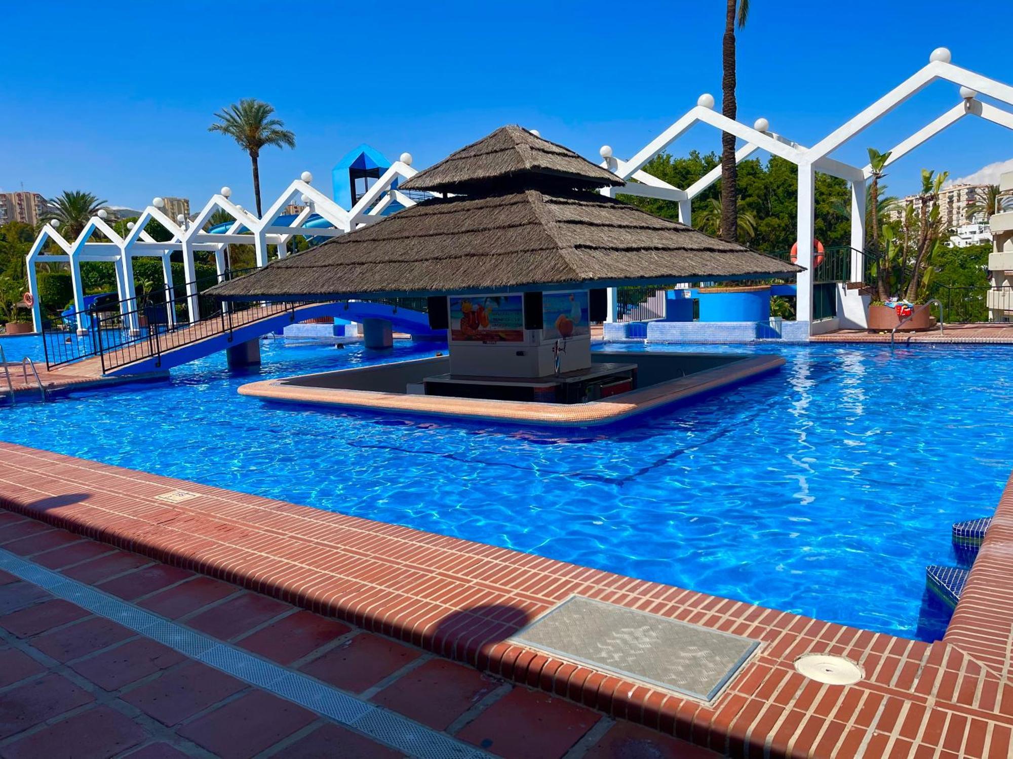Benalbeach 2bdr Beach100m 5 Pools Gardens Benalmadena