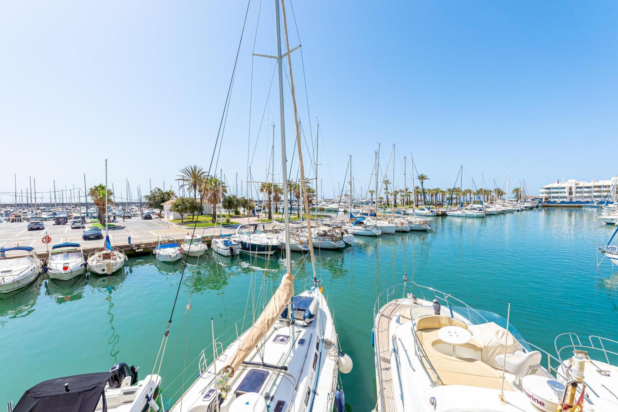 Puerto Marina Sea View - 1 Minuto De La Playa Vista Al Mar Apartamento Benalmádena
