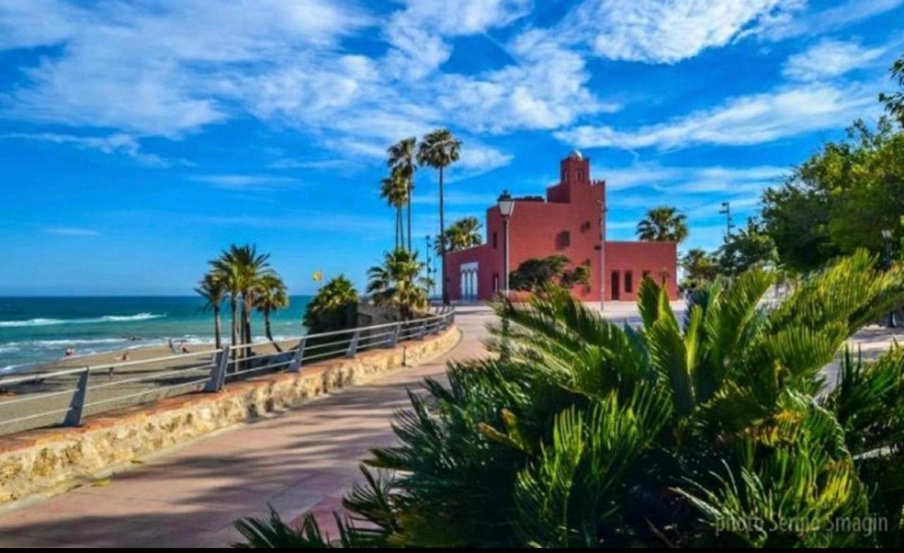 Benalbeach 2bdr Beach100m 5 Pools Gardens Appartement Benalmádena