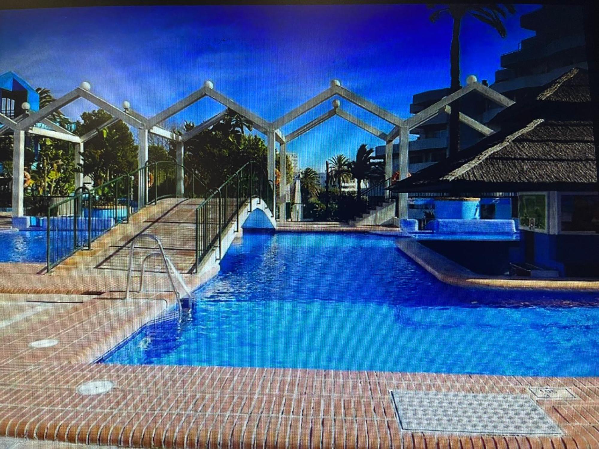 Benalbeach 2bdr Beach100m 5 Pools Gardens Benalmádena
