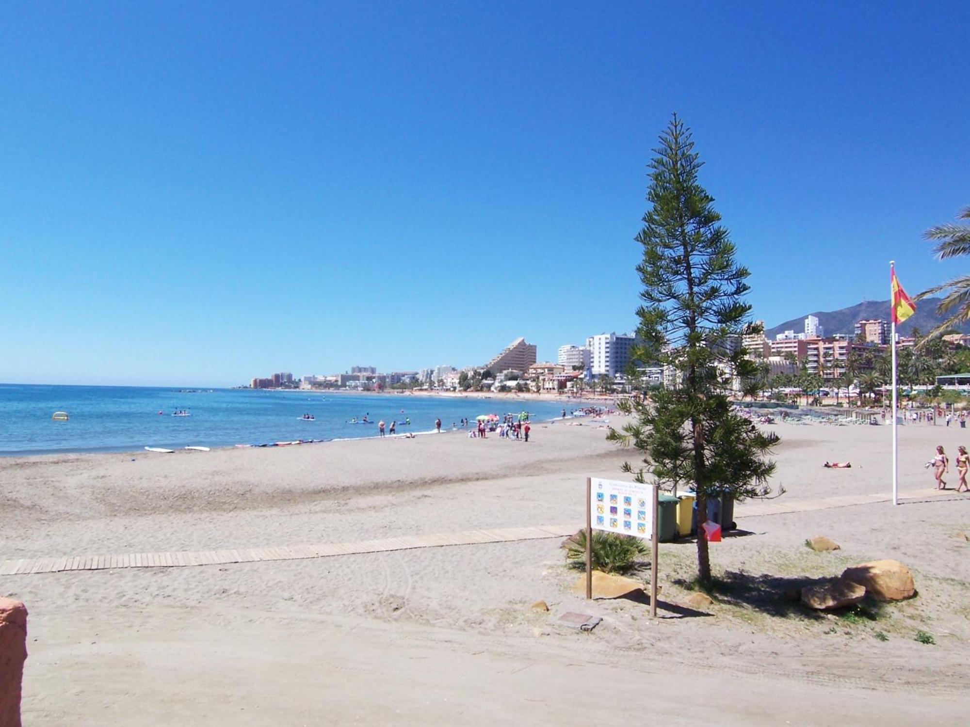 Luxury 7 Bedroom Heated Pool Hot Tub 5 Mins From The Sleeps 16 Benalmadena