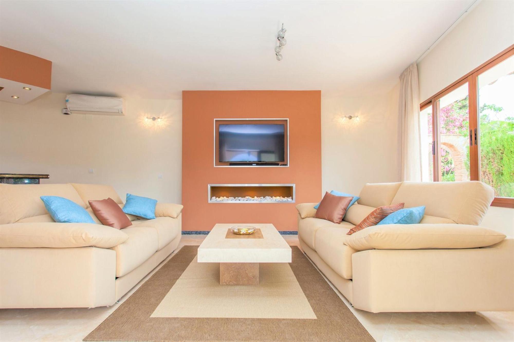 Summer Offers! Fabulous Luxury Near The Sleeps 8 *