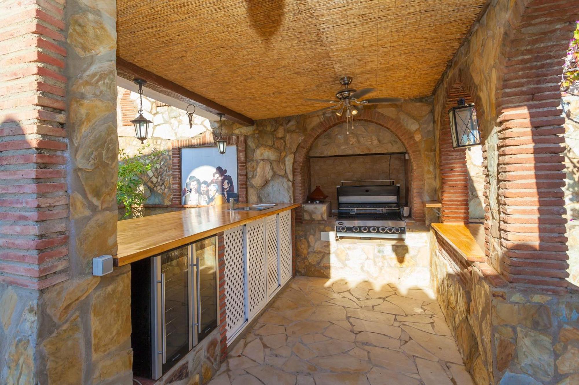 Summer Offers! Fabulous Luxury Near The Sleeps 8