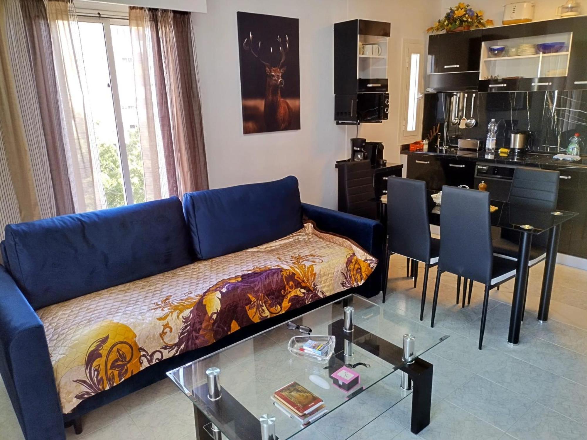Helena Apartment