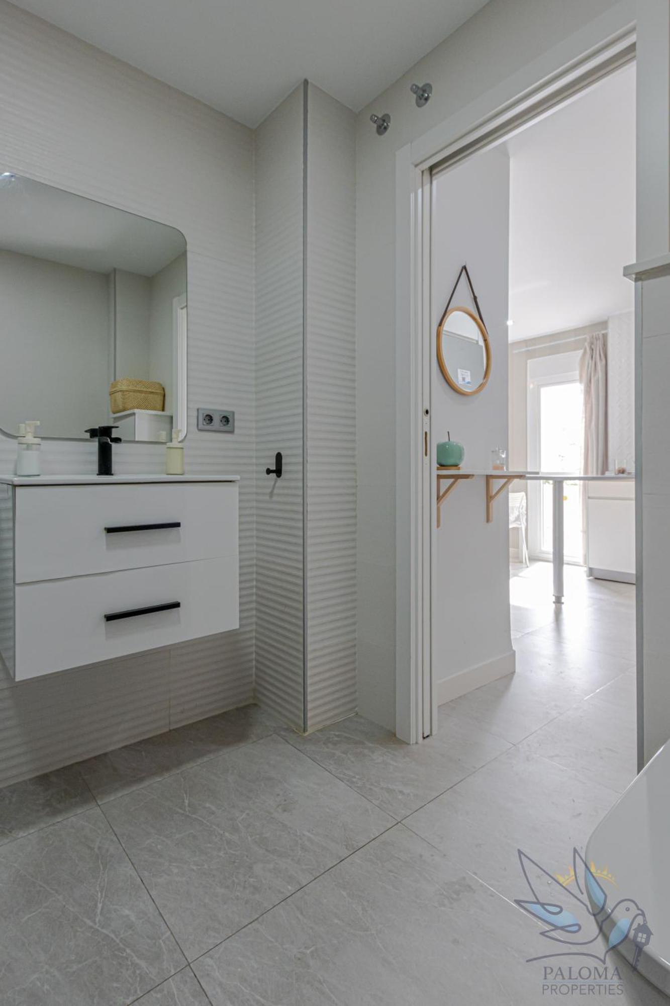 Benal 2bdr Beachfront With Water Park Apartment
