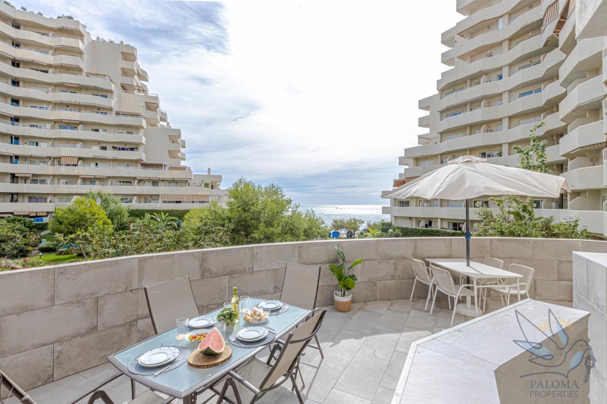 Benal 2bdr Beachfront With Water Park Apartment