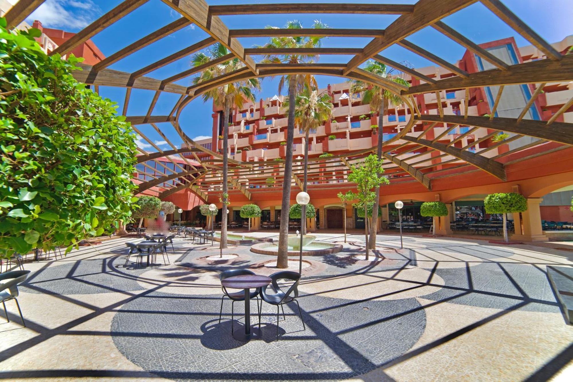 Premium Hotel