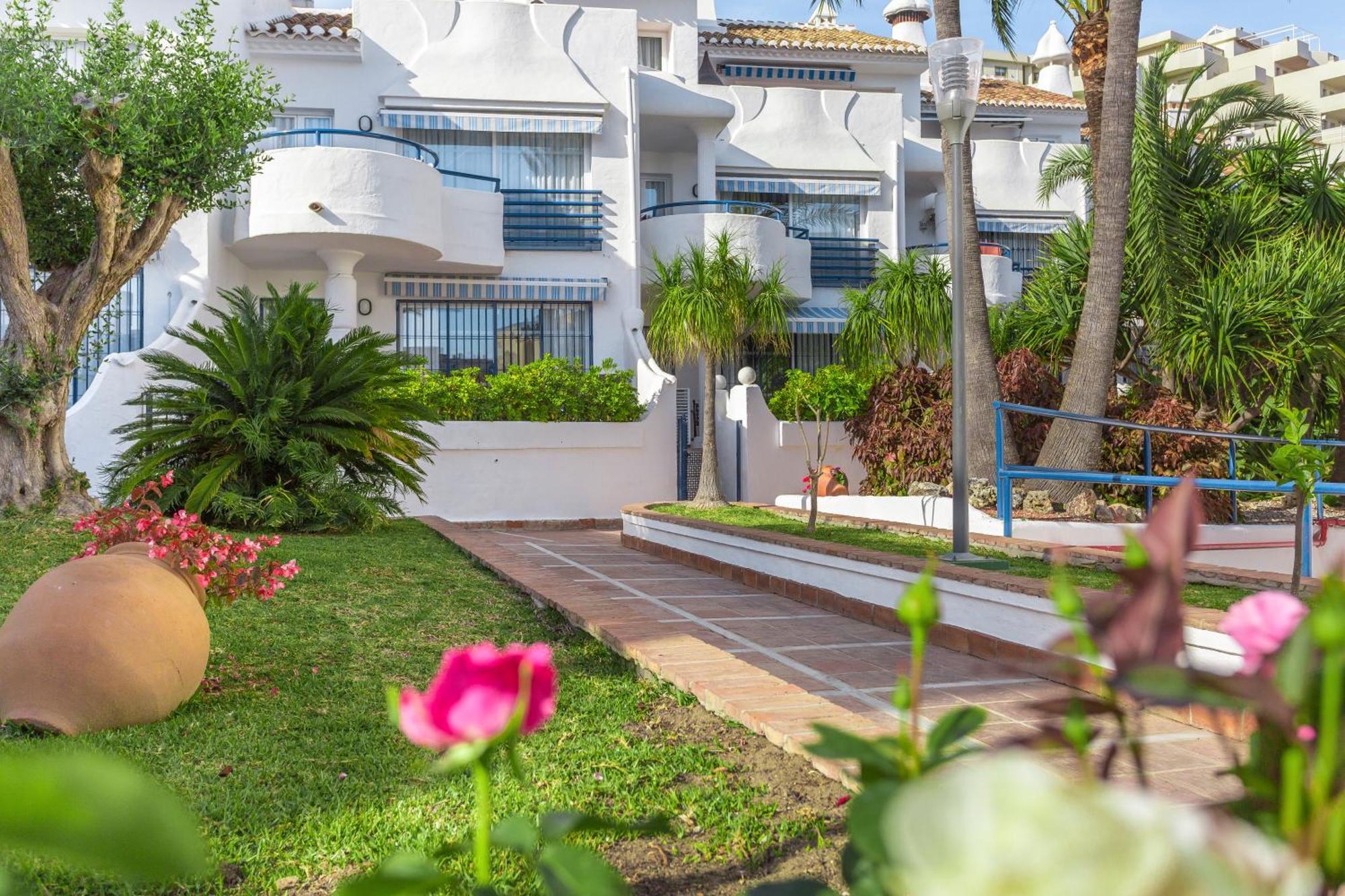 Aparthotel Sahara Sunset Benalmadena