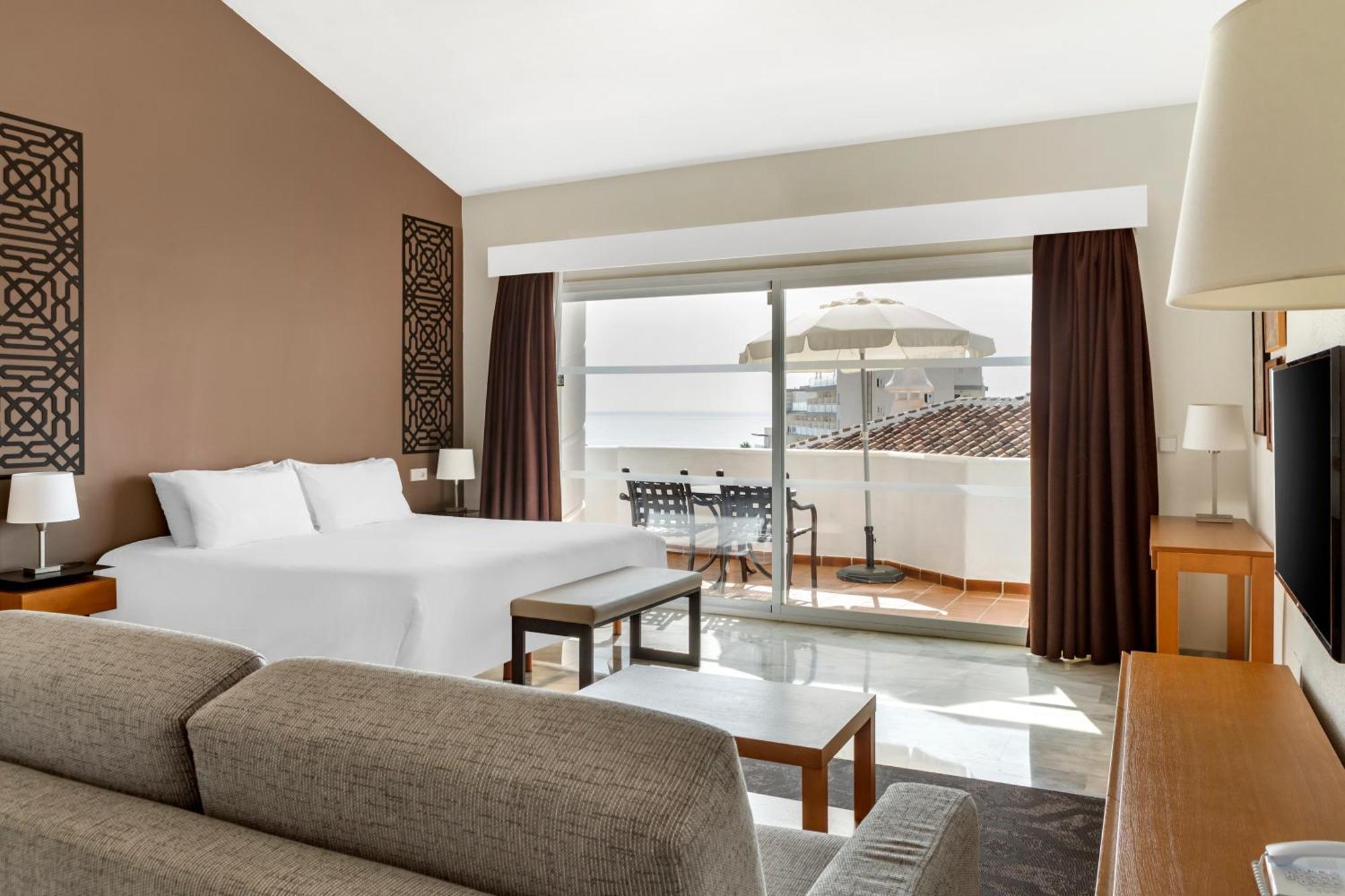 Sahara Sunset Aparthotel