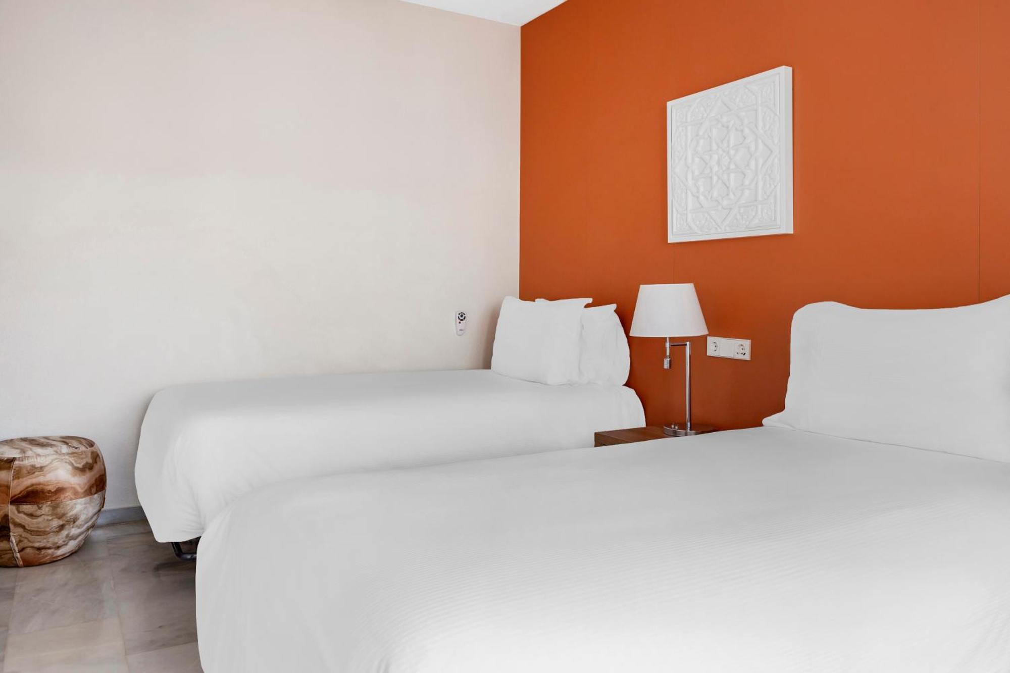 Sahara Sunset 3*