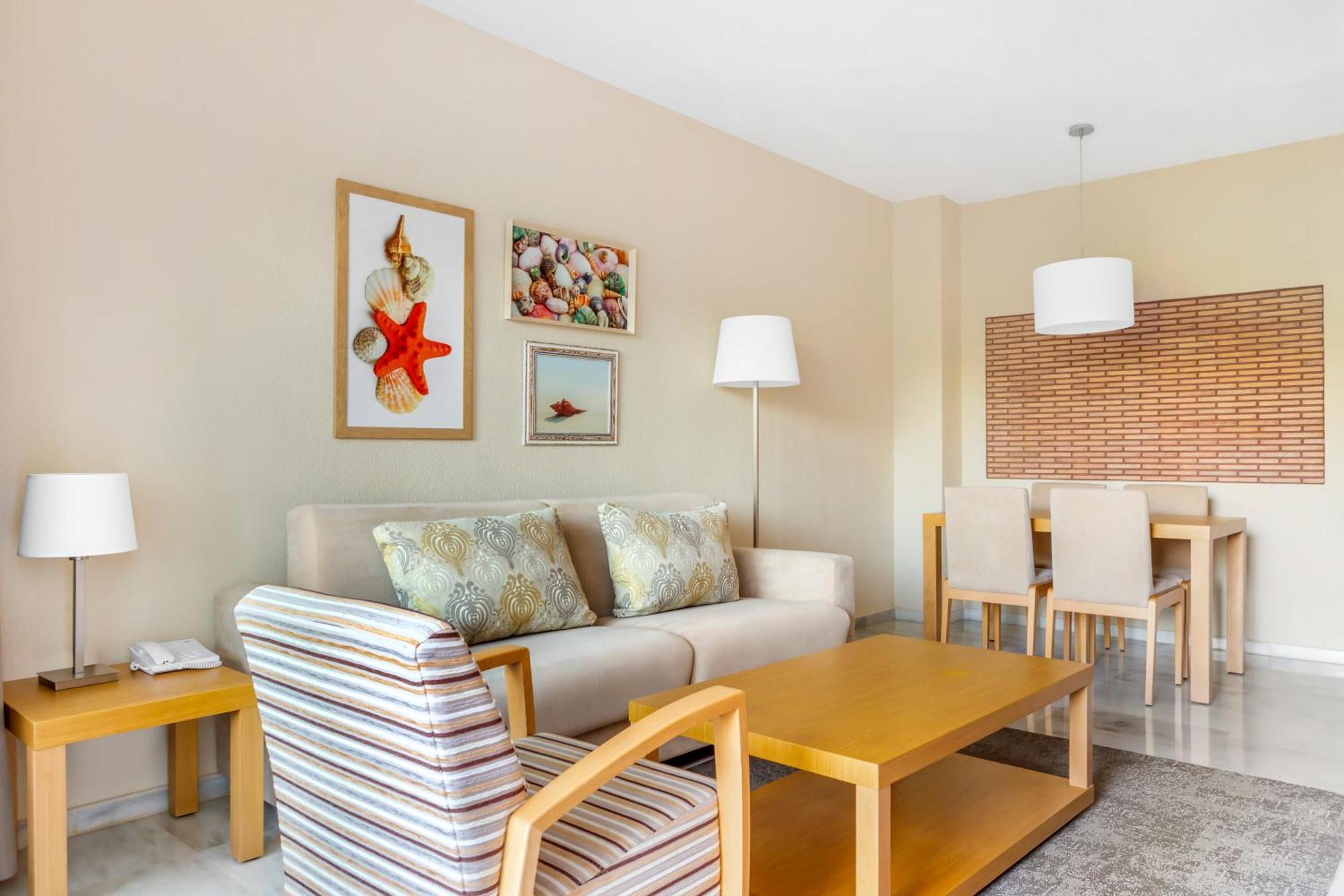 Royal Oasis Club At Pueblo Quinta Aparthotel 3*