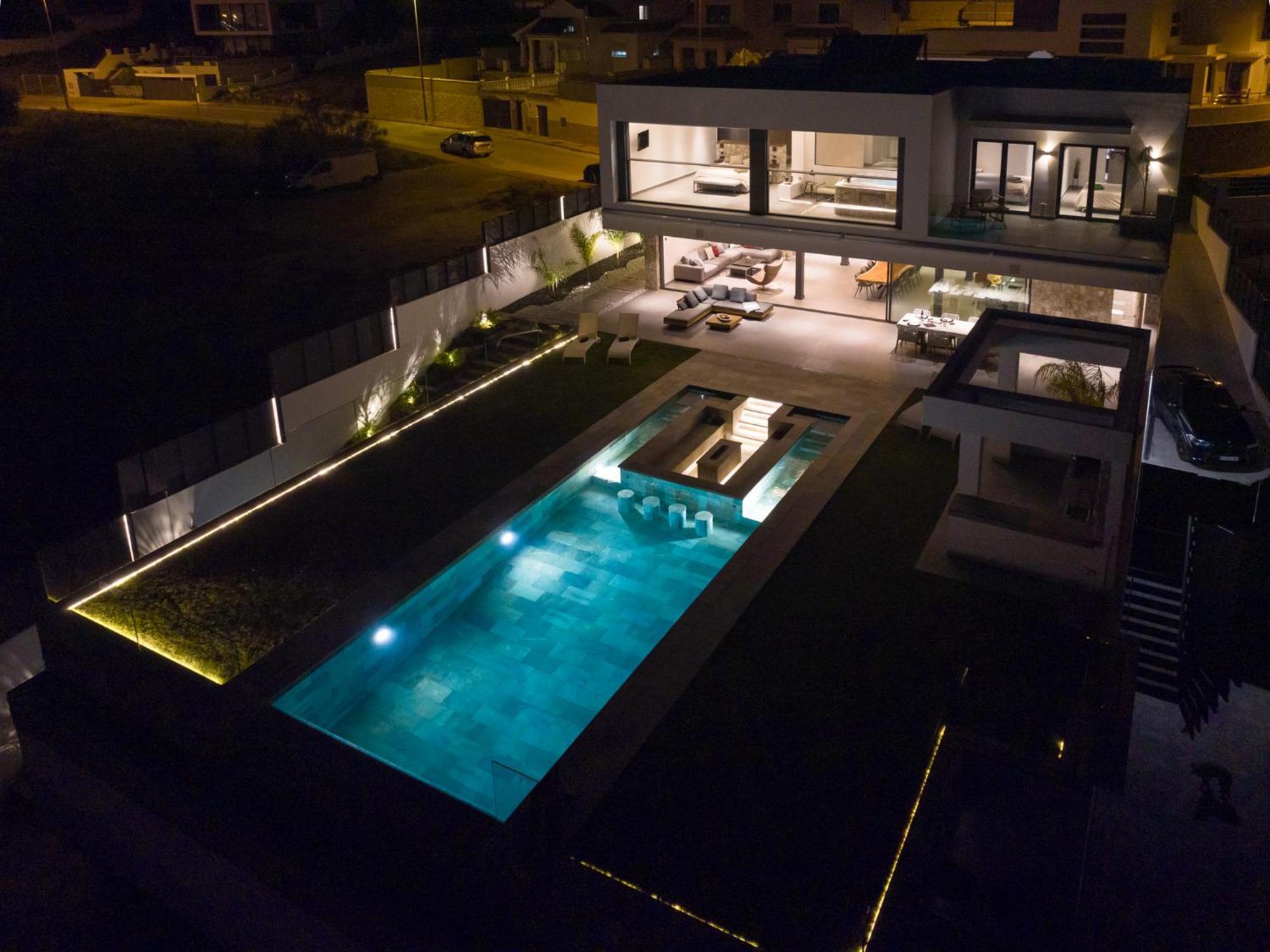 Stupa Luxury Benalmadena