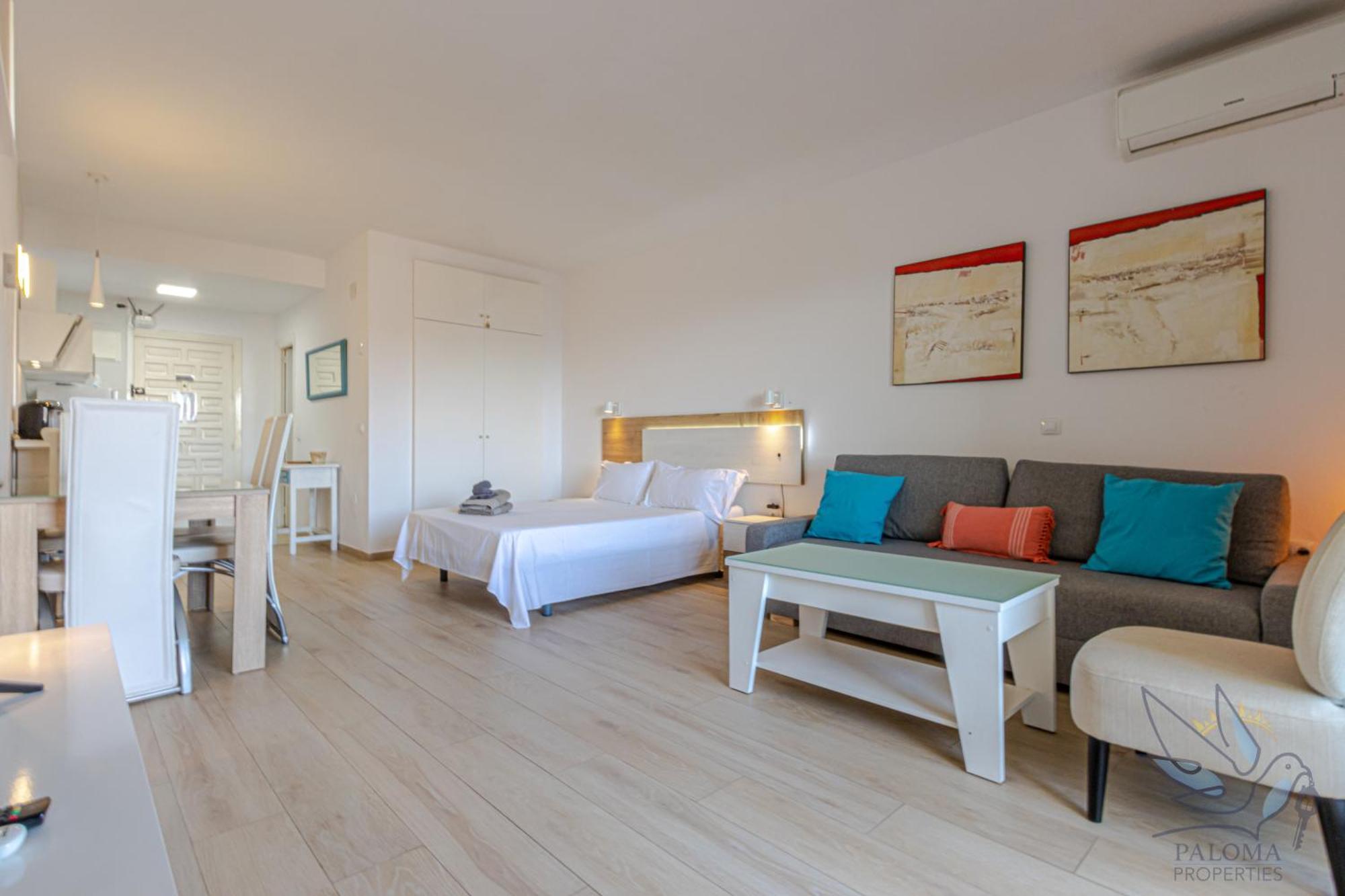 Benal Suite, Estudio Con Parque Acuático Y Vistas Al Mar. Benalmádena