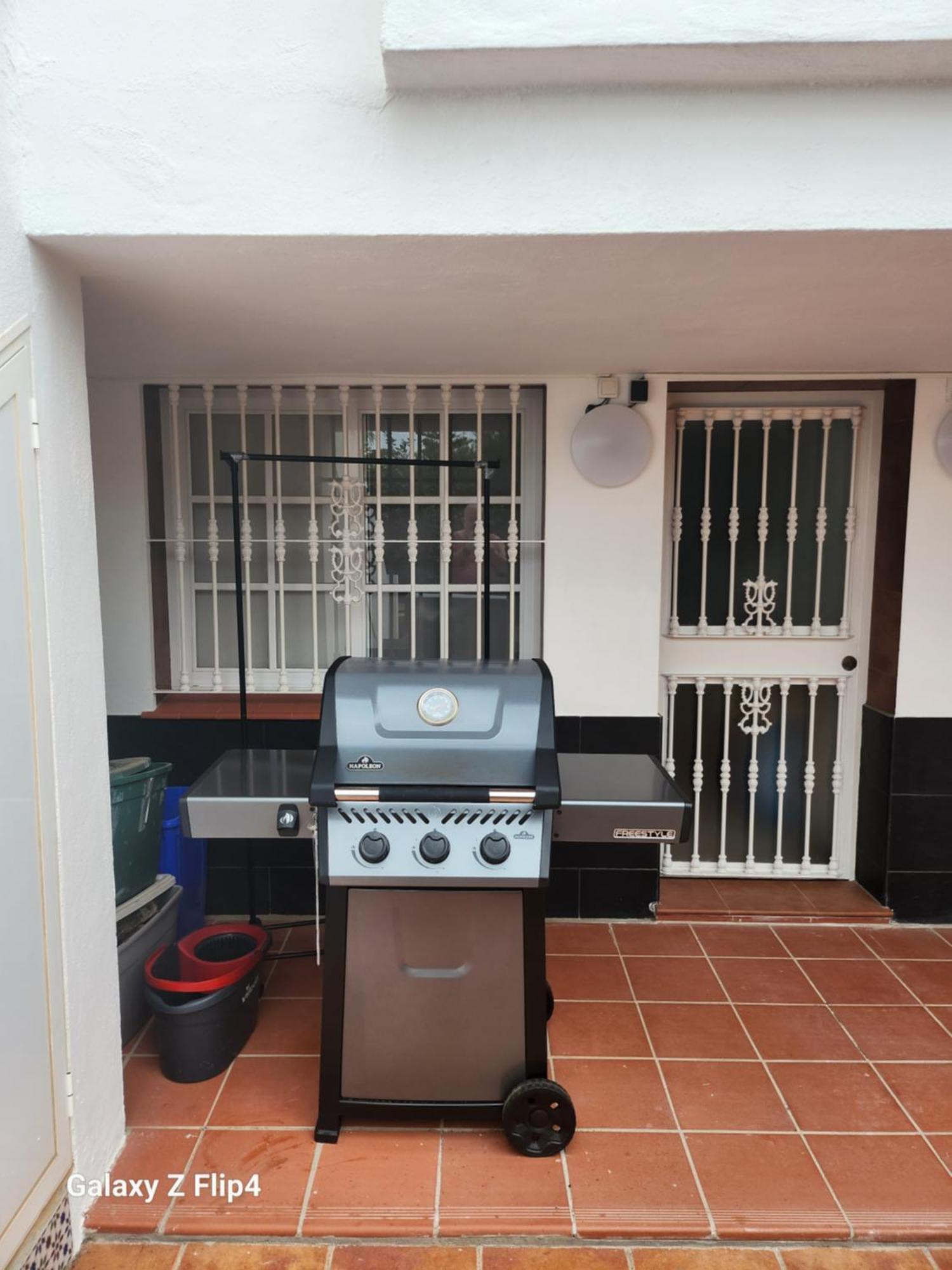 Pensión Deluxe Athos 50 Mp Garden Patio Golf &