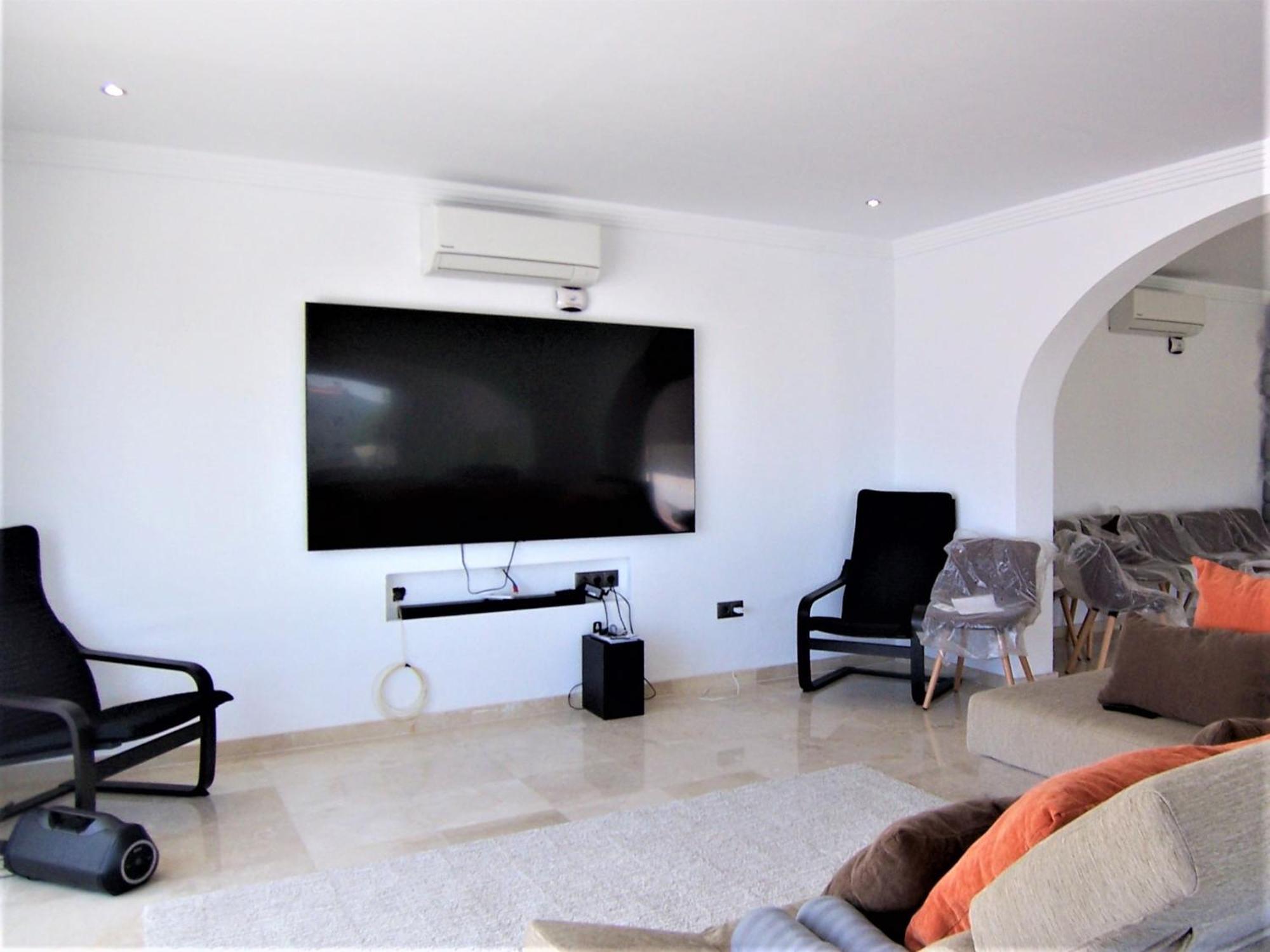 Luxury 7 Bedroom Heated Pool Hot Tub 5 Mins From The Sleeps 16 Villa Benalmadena