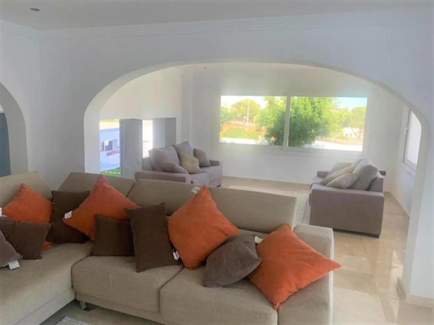 Luxury 7 Bedroom Heated Pool Hot Tub 5 Mins From The Sleeps 16 Villa *