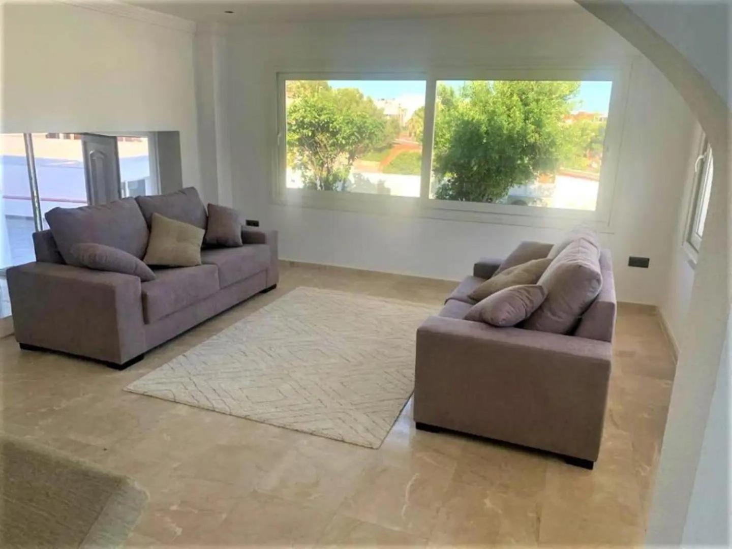 Luxury 7 Bedroom Heated Pool Hot Tub 5 Mins From The Sleeps 16 *
