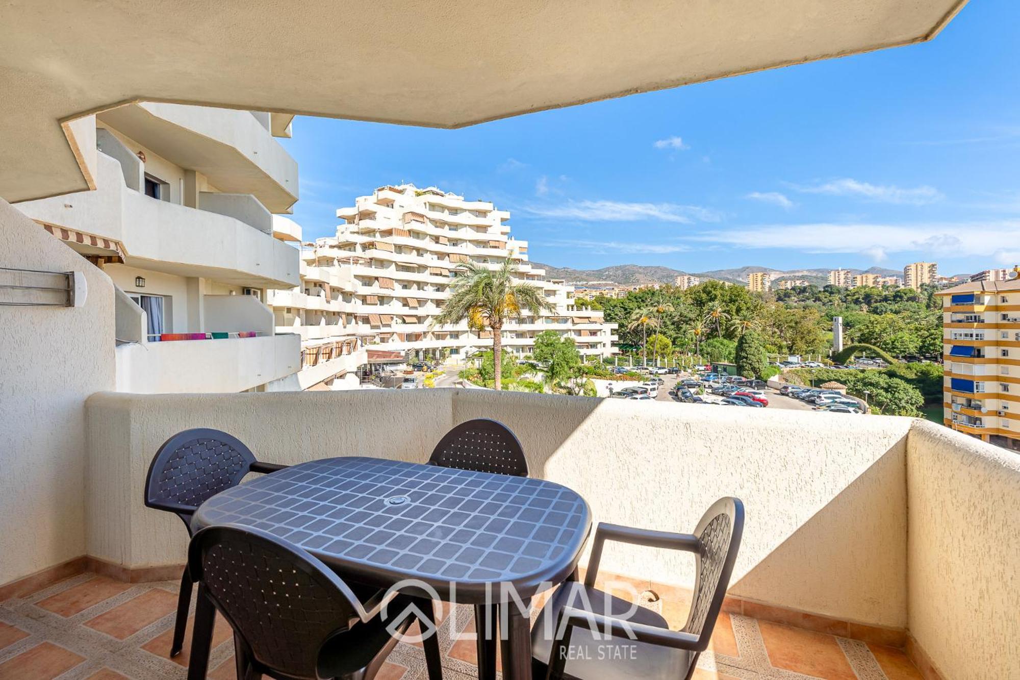 Bil Bil - Benalbeach * Benalmádena
