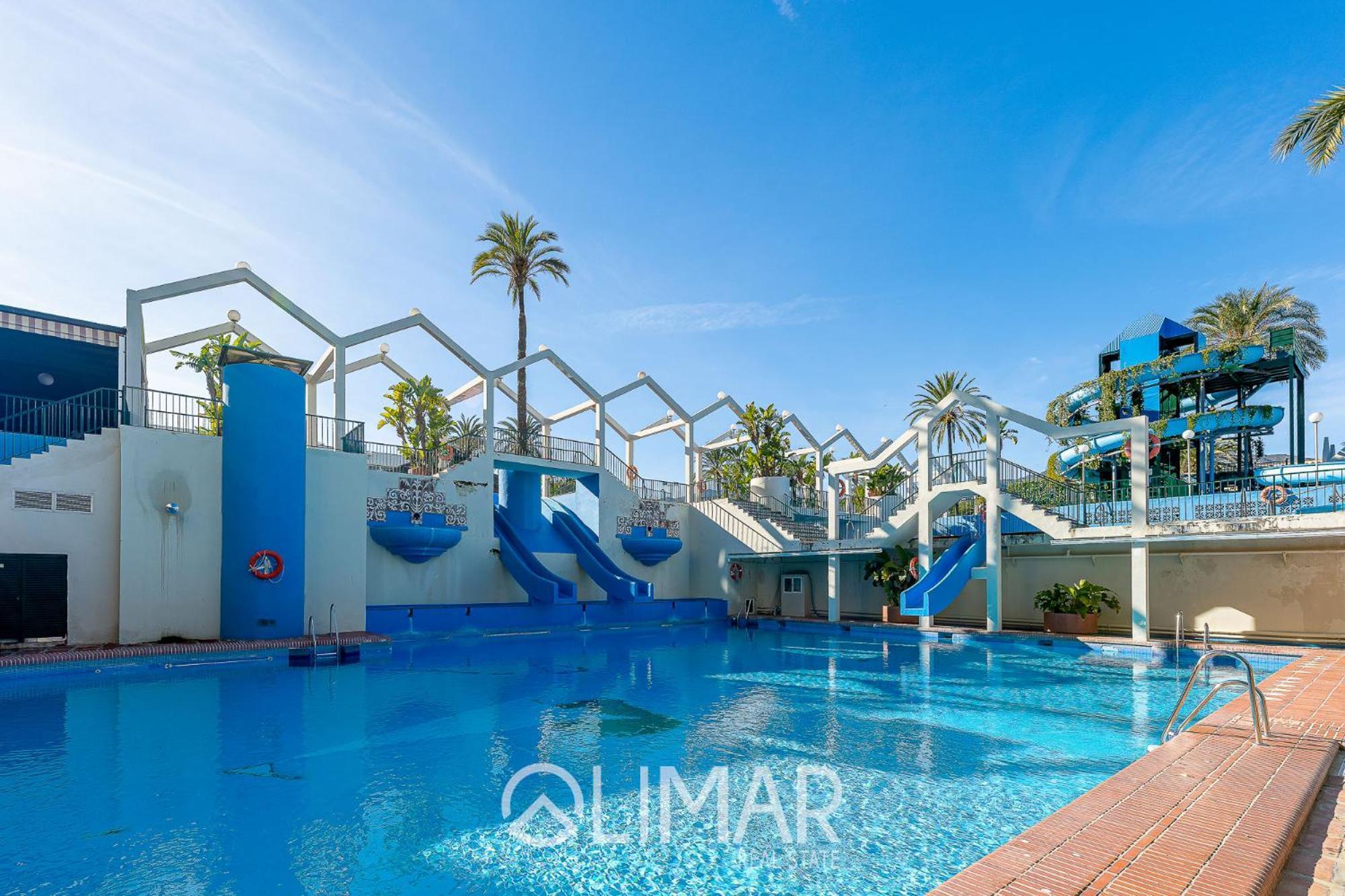 Bil Bil - Benalbeach Appartement *