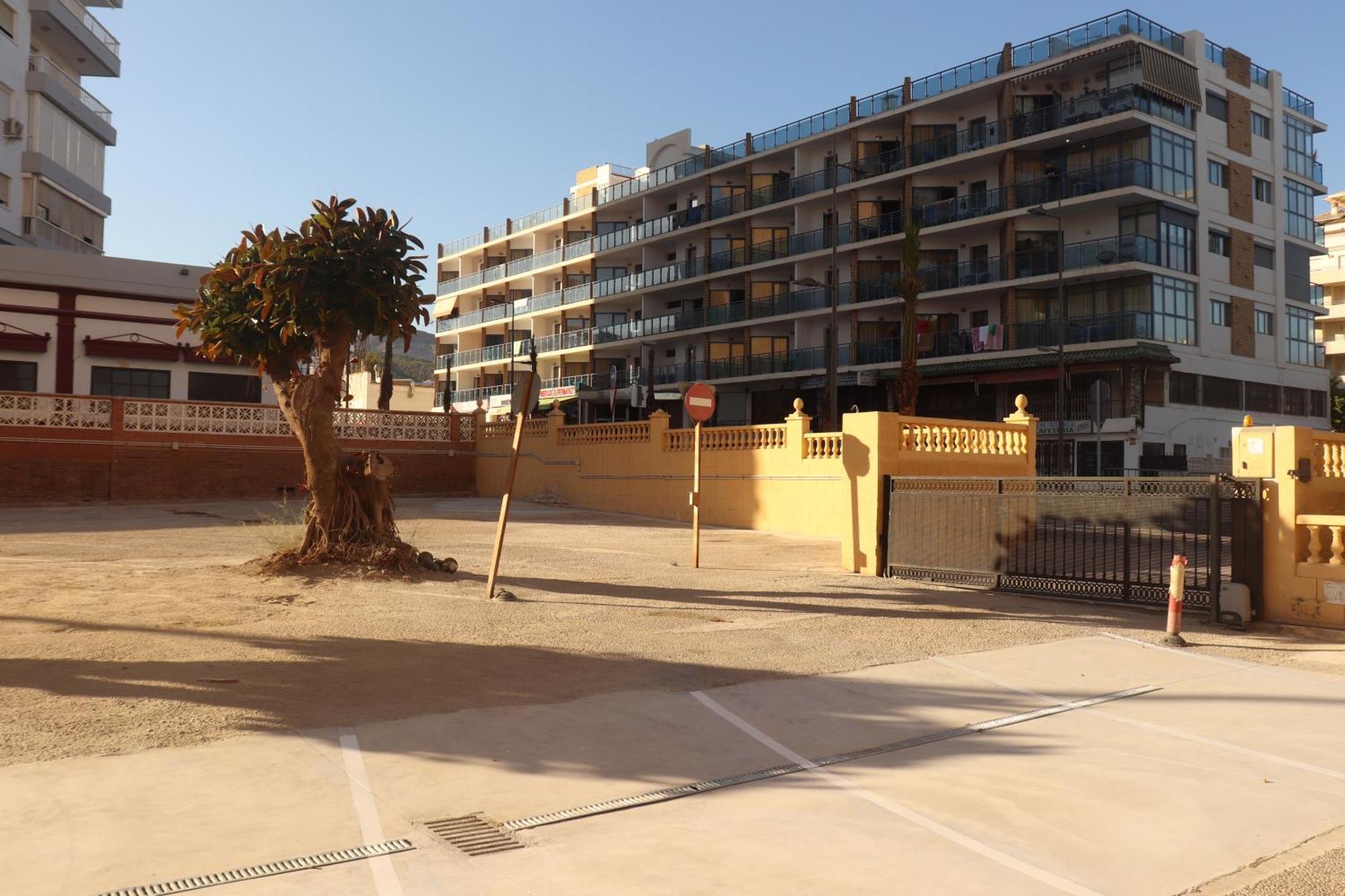 - Costa * Benalmadena