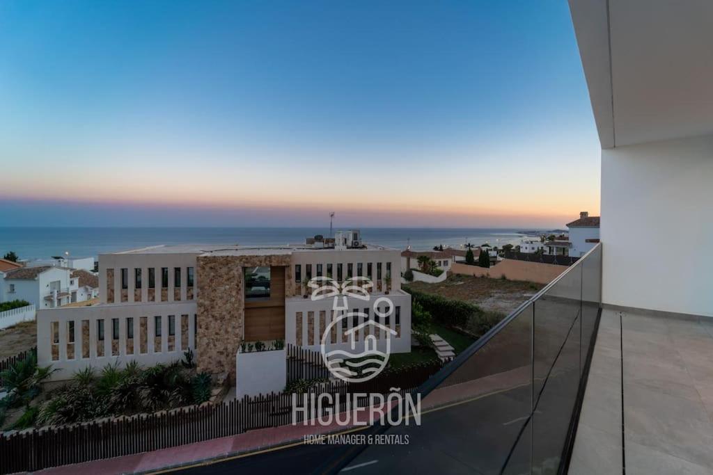Higueronrentals Palm Springs Villa Benalmádena