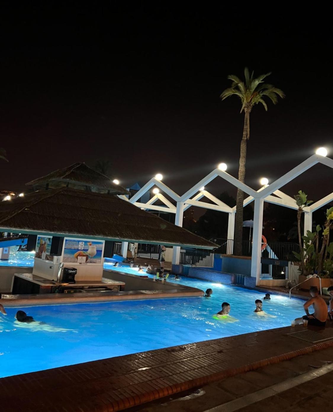 Benal Aparthotel 2*