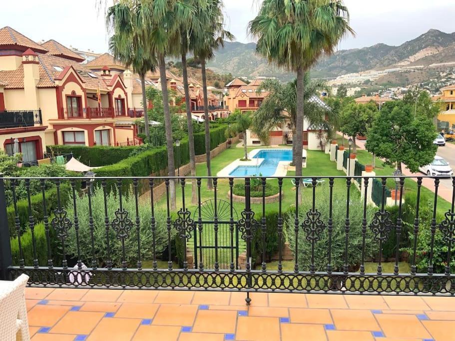 Family In Private Urbanisation With Large Community Pool Villa Benalmádena
