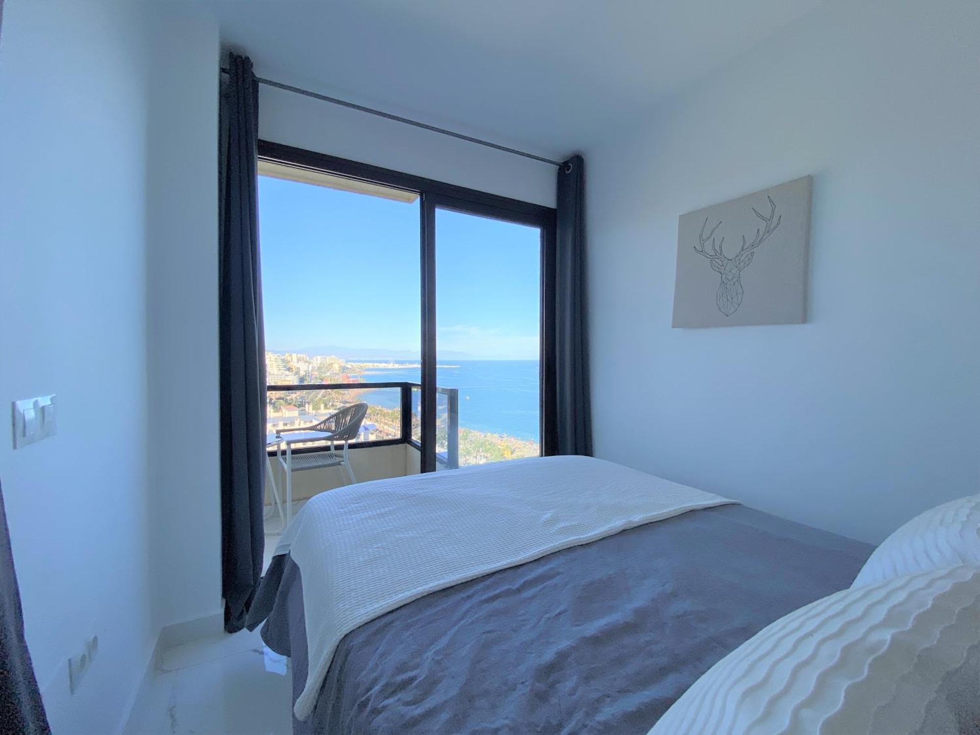Aloha Playa Deluxe Wifi Swimming Pools & Parking Benalmadena