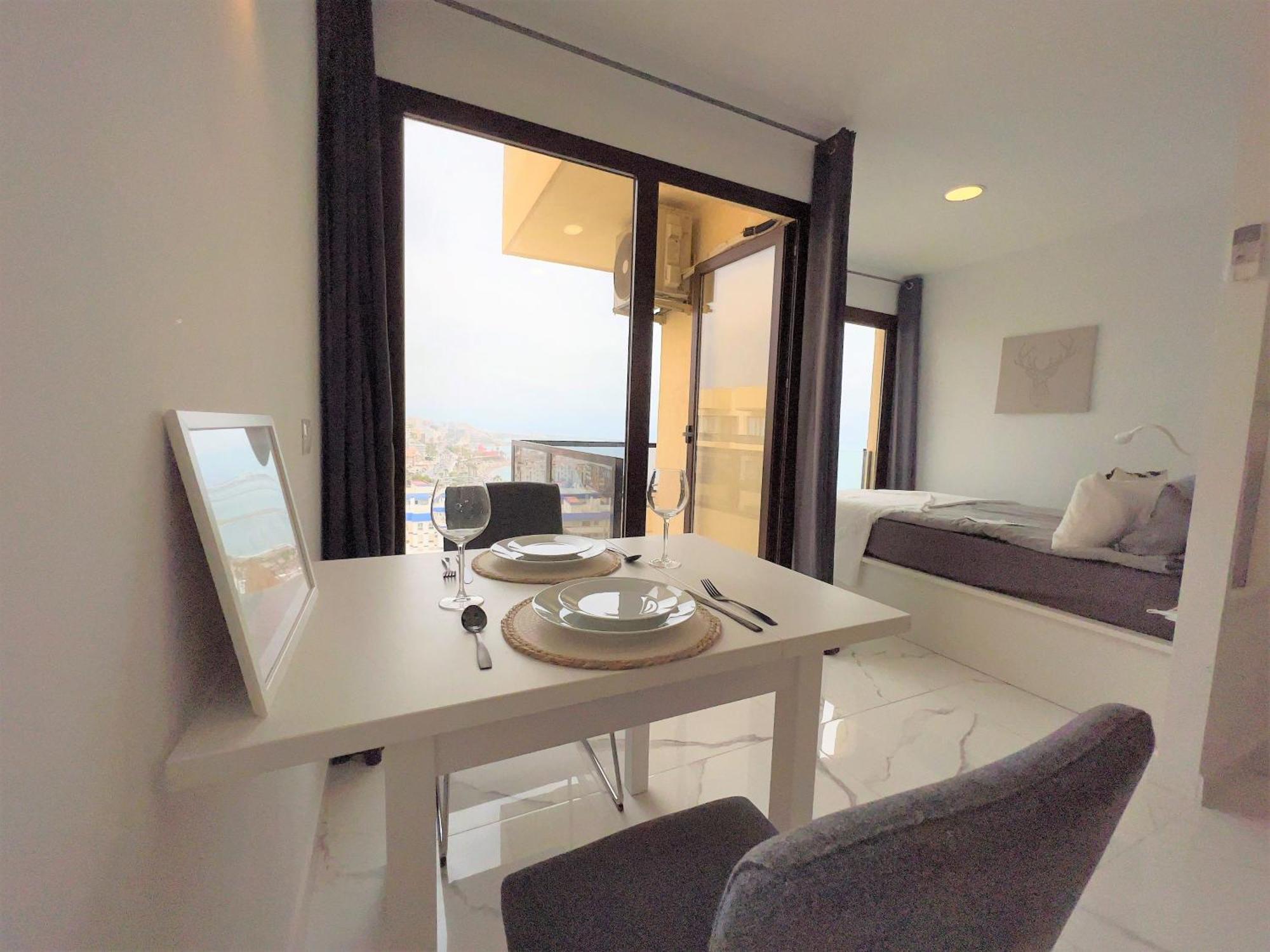 Apartment Aloha Playa Deluxe Wifi Swimming Pools & Parking