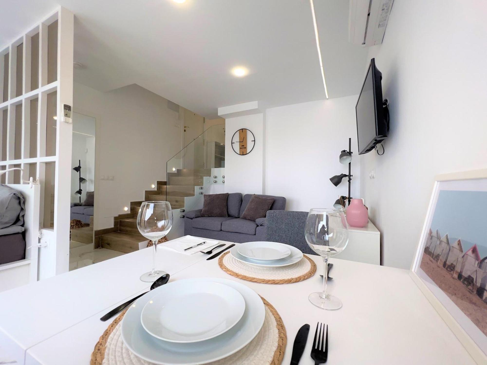 Aloha Playa Deluxe Wifi Swimming Pools & Parking Apartment Benalmadena