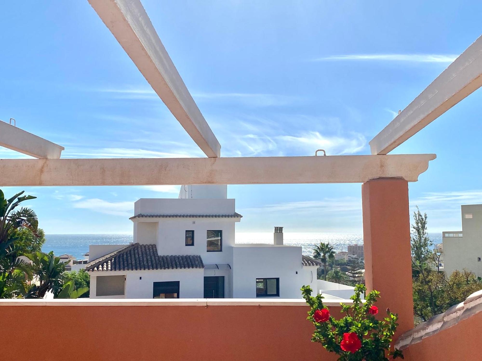 With Heated Private Pool, Sea View& Turkish Sauna Villa *