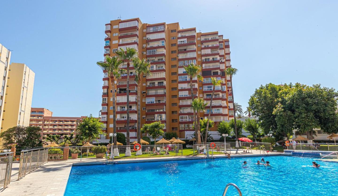 797 Holiday - Amplio Estudio En Puerto Marina Benalmádena